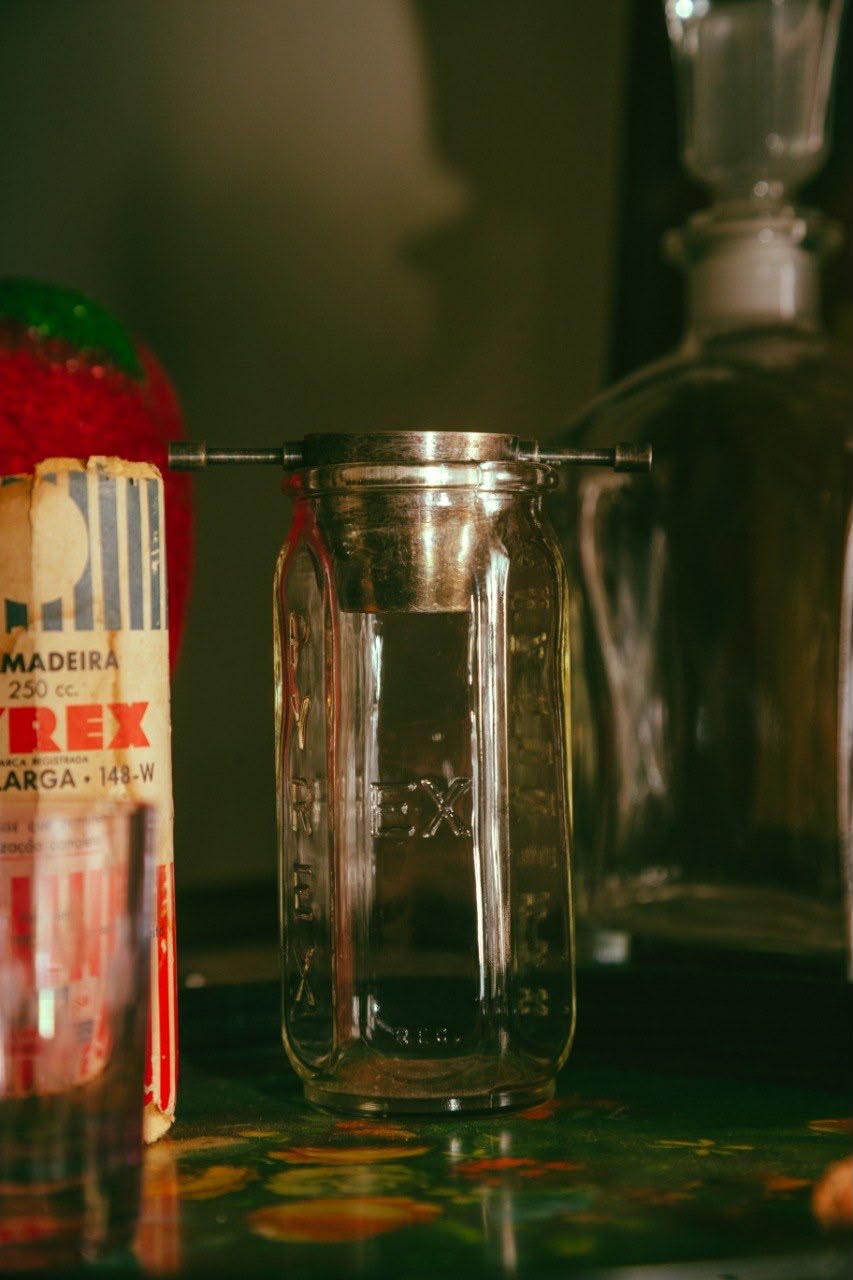Mamadeira antiga pyrex em vidro