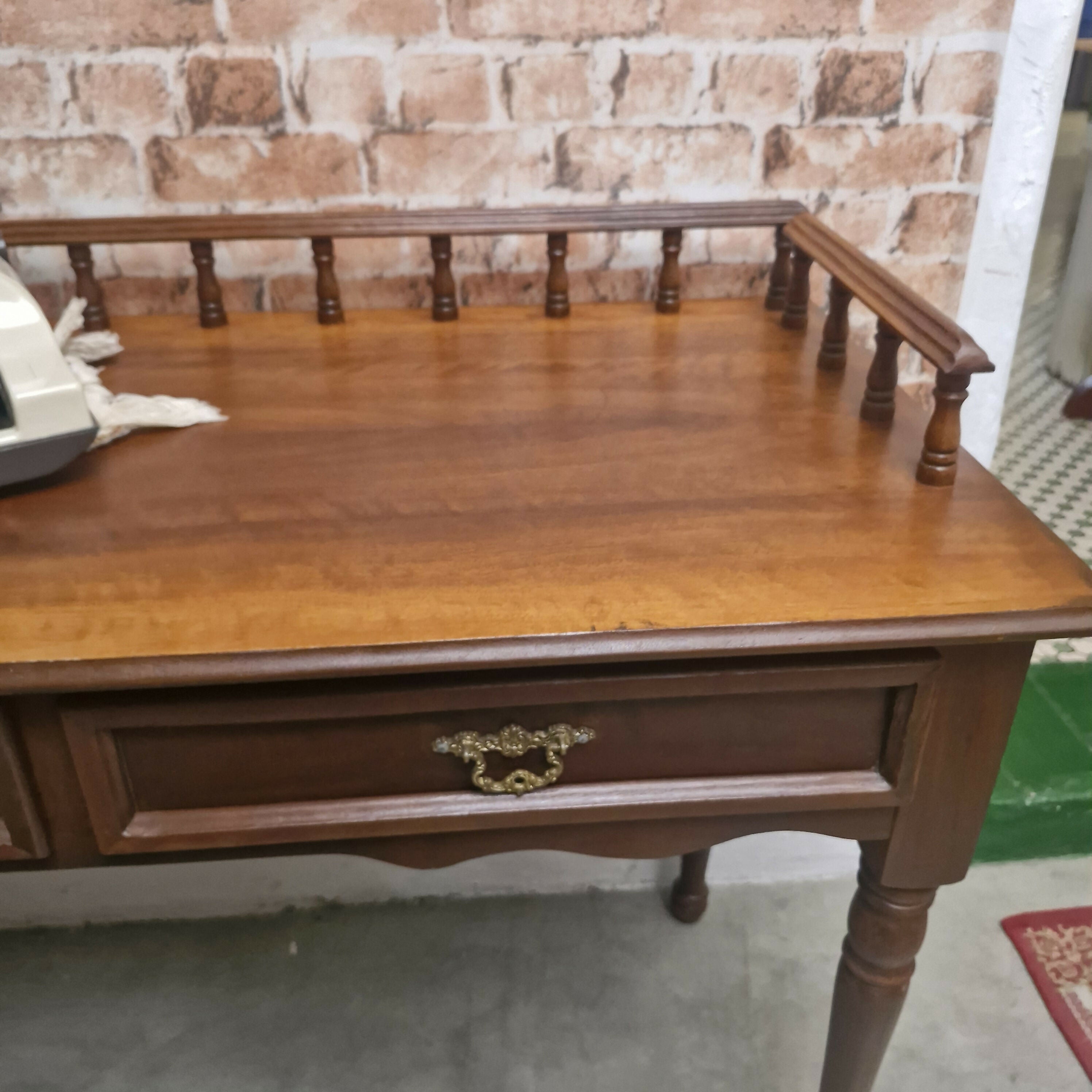 Escrivaninha Colonial