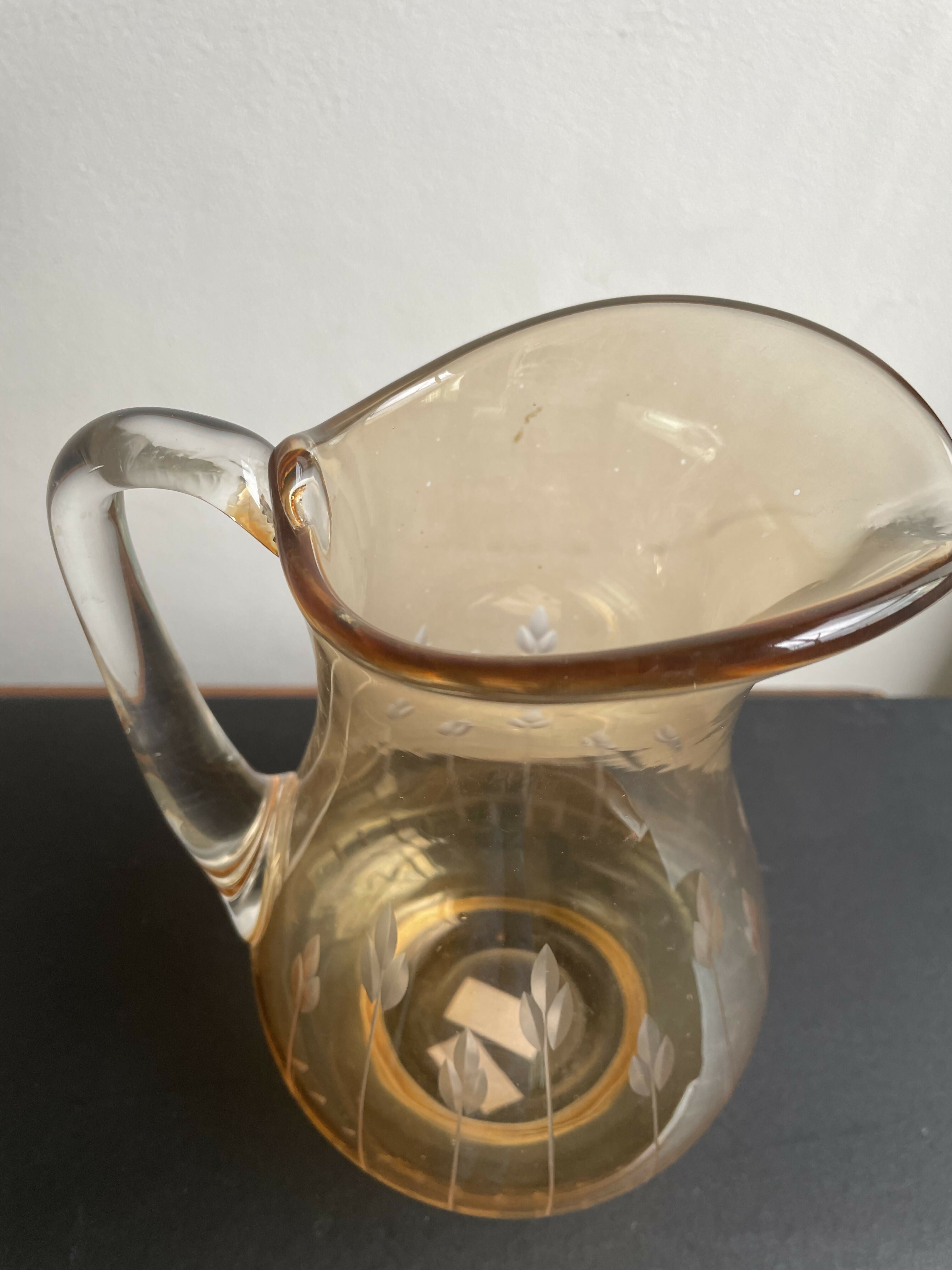 Jarra de cristal ambar