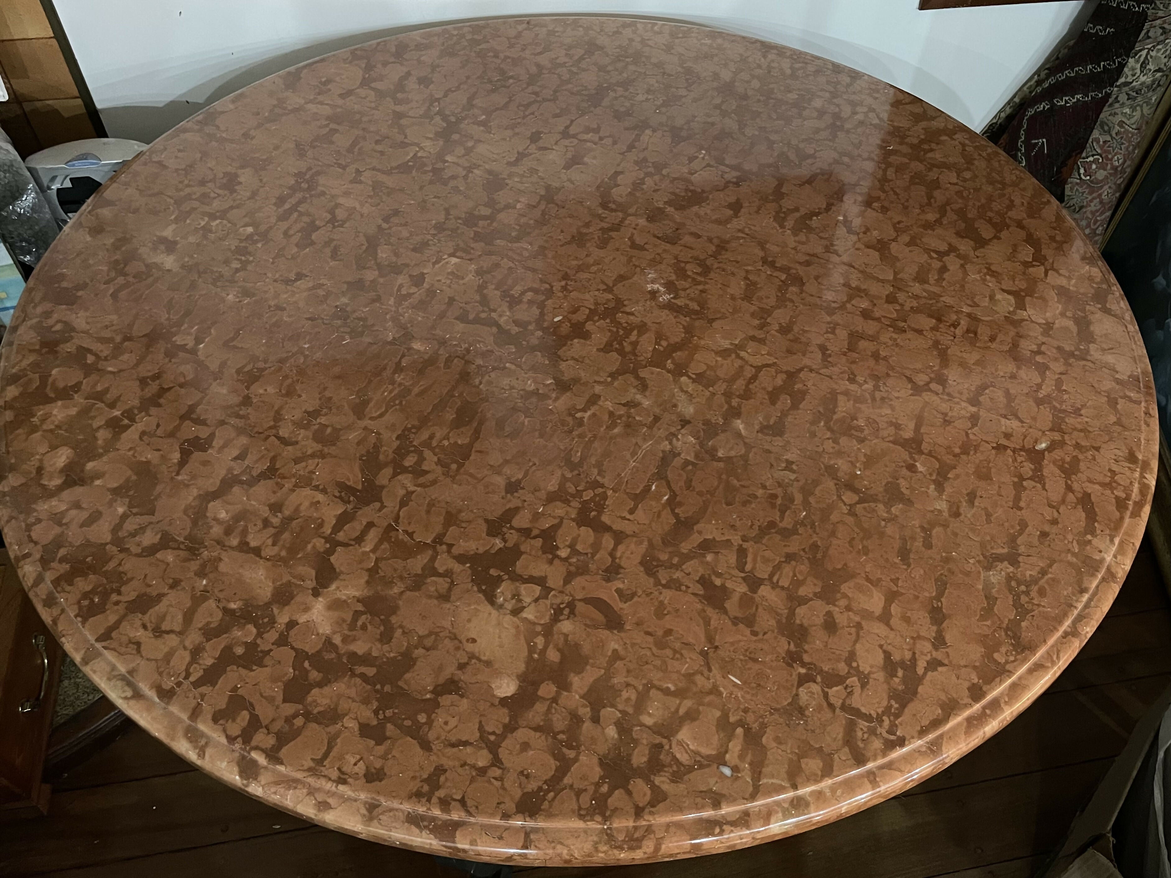 Mesa de Jantar Redonda em mármore Rosso Verona