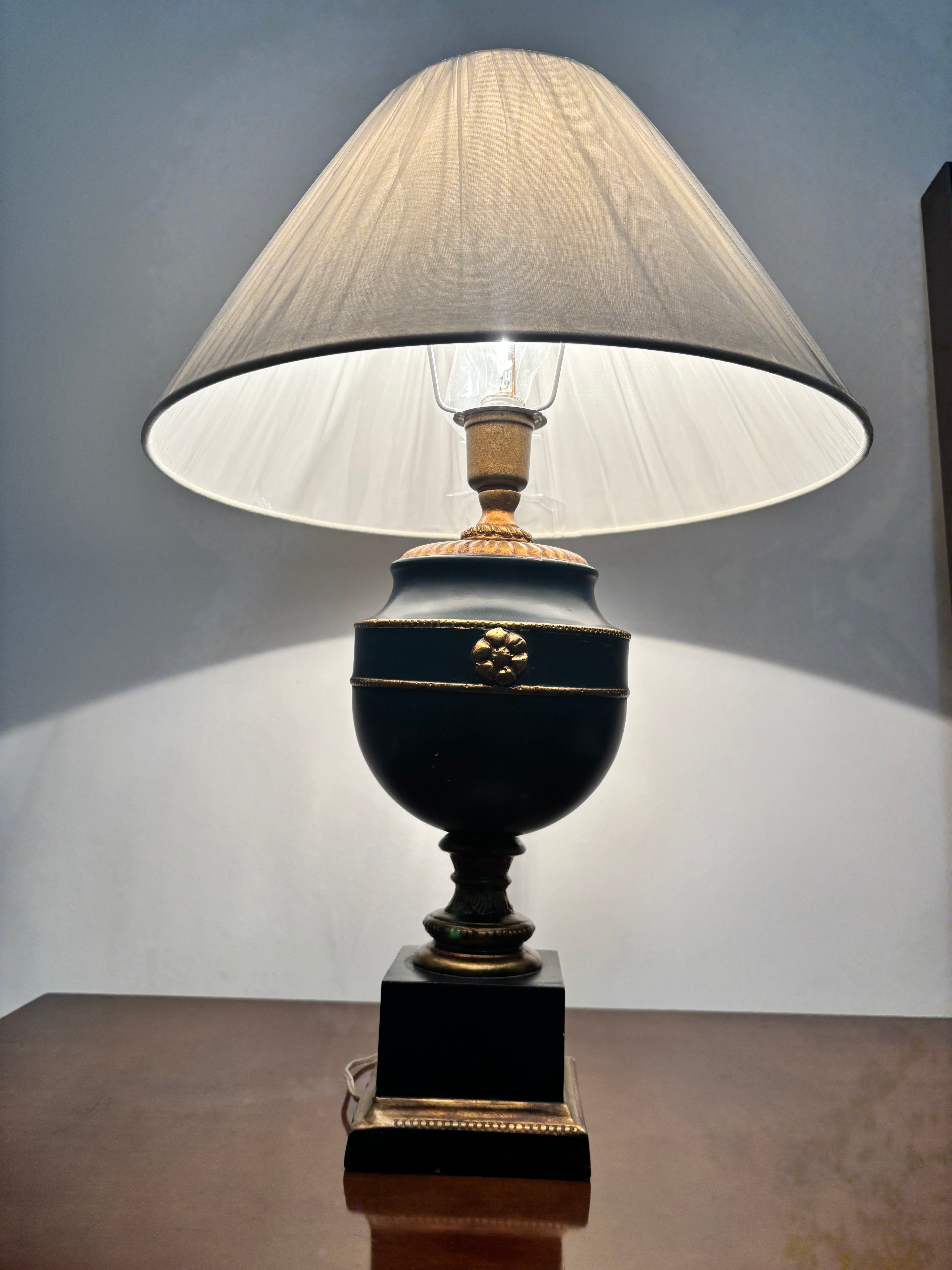 Abajur de Mesa Clássico elegante Vintage – Anos 70/80