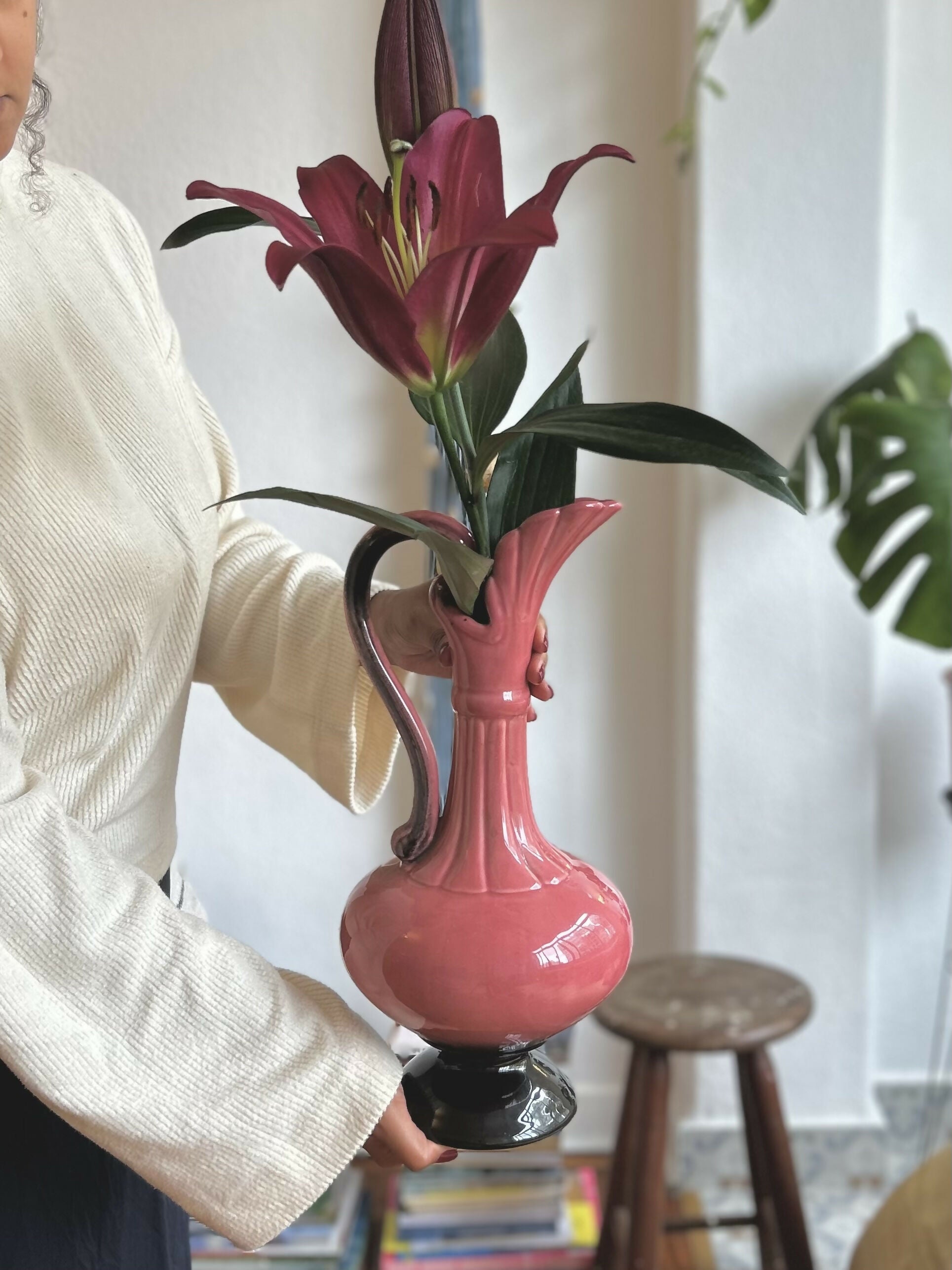 Vaso de porcelana vintage rosa e preto