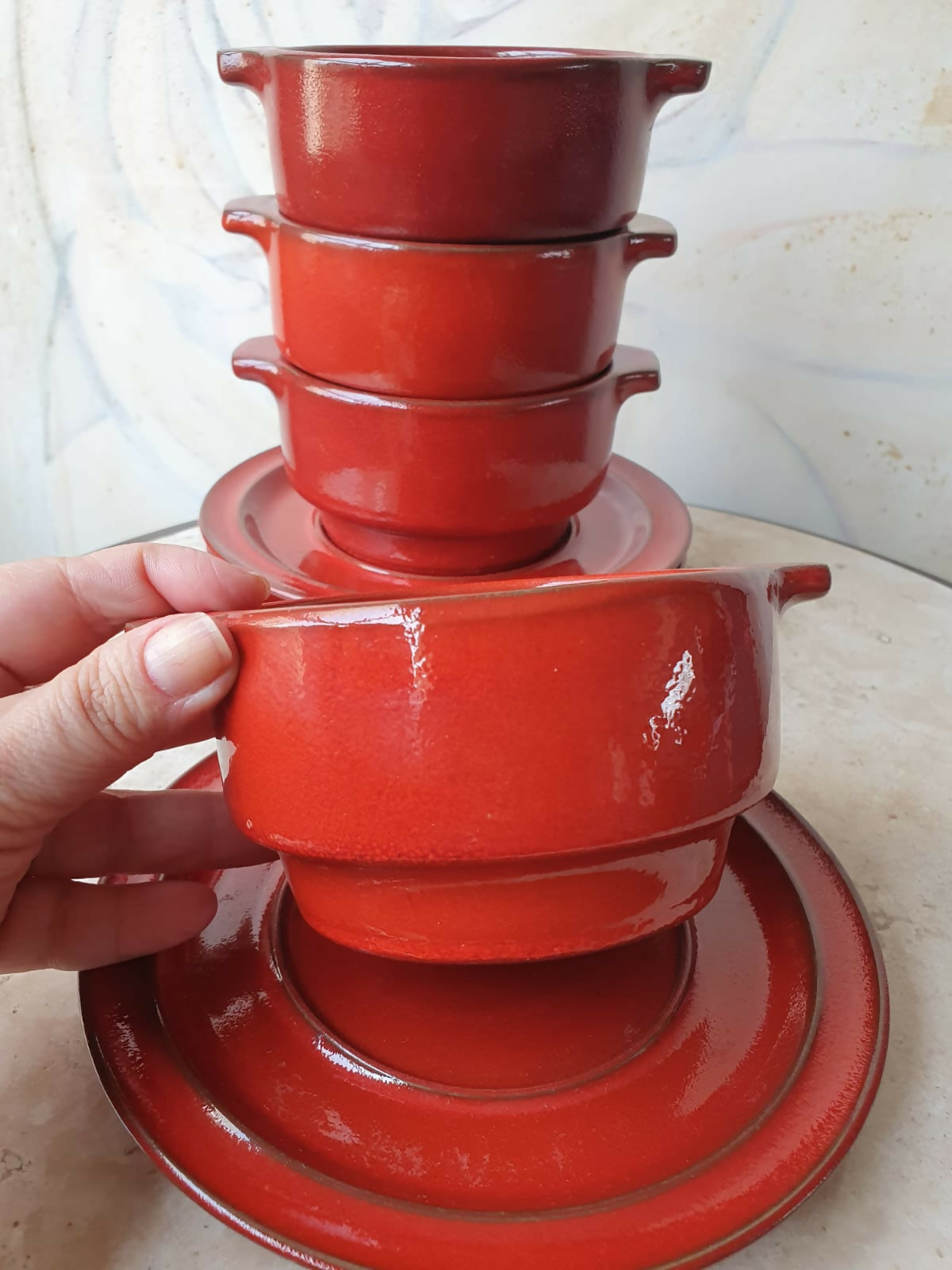 Conjunto de 4 consomês alemães em cerâmica vitrificada Waku. Lindas!