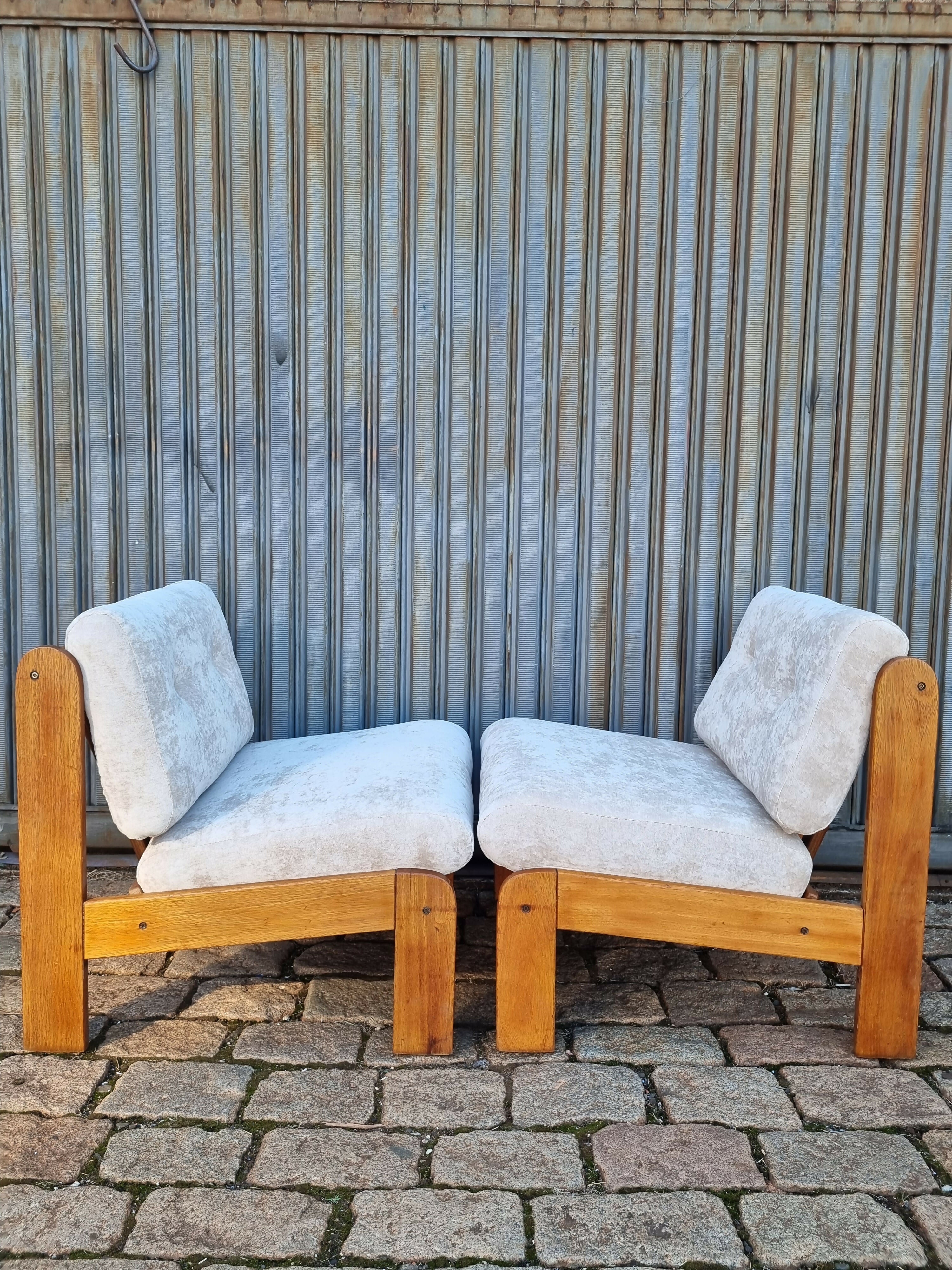 Par poltronas anos 70 vintage