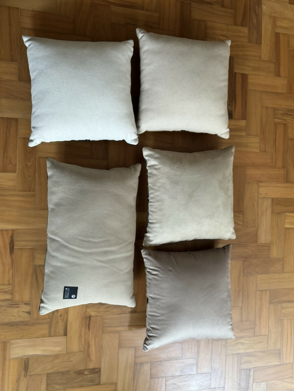 Conjunto de cinco almofadas Patterns&amp;Colors