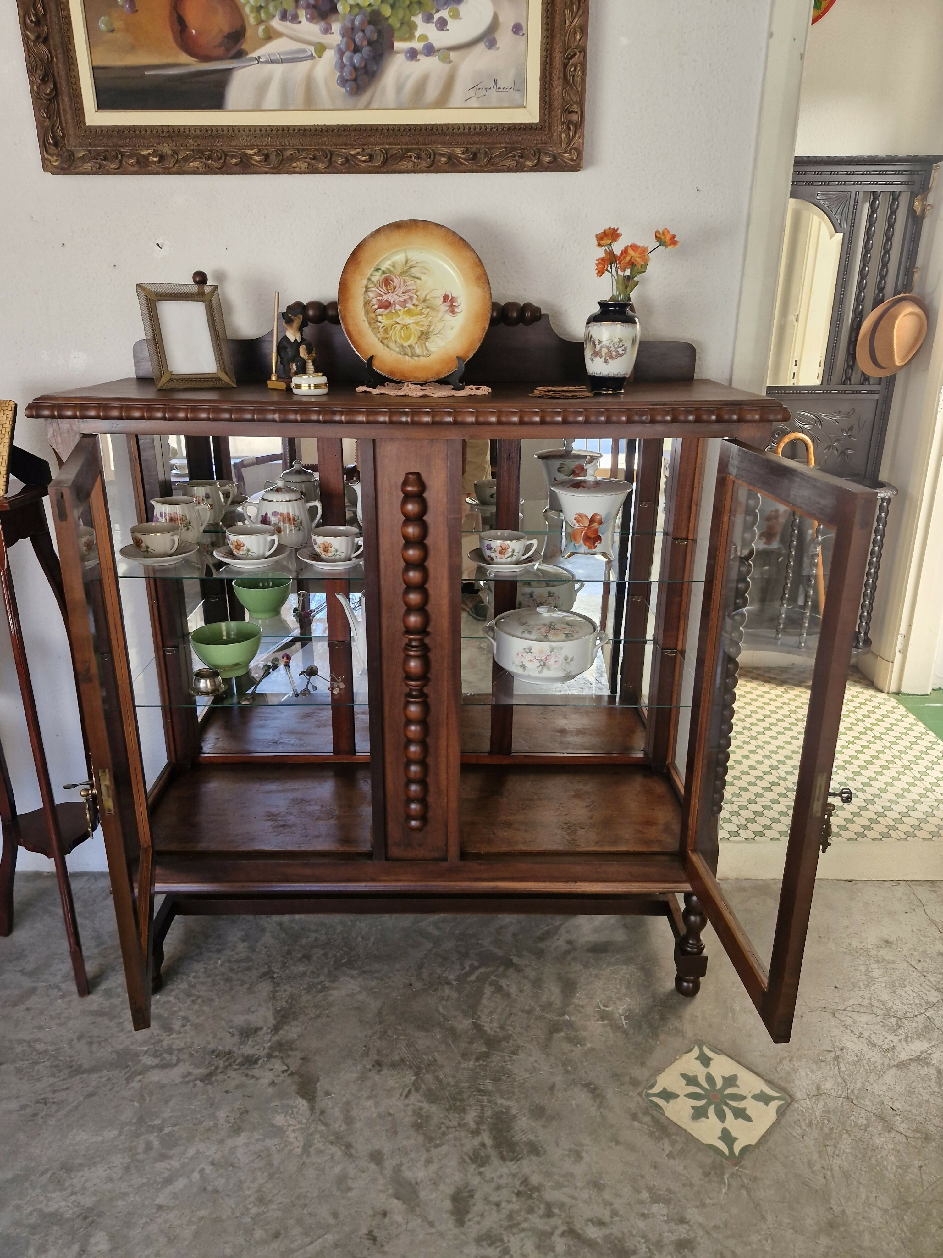 Cristaleira Manoelino