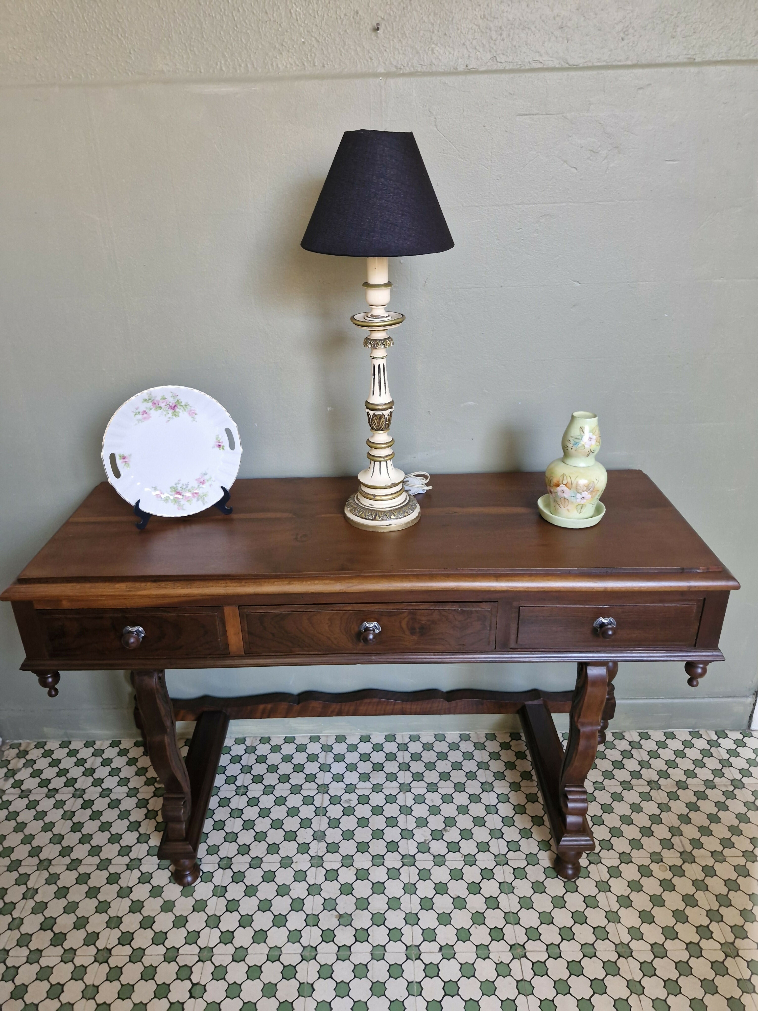 Aparador estilo Colonial