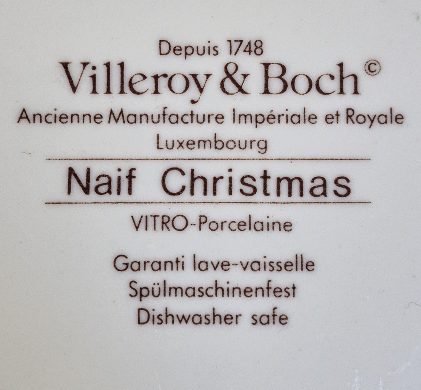 Prato de bolo com alças em Vitro-Porcelana alemã Villeroy and Boch com lindíssimo tema natalino 