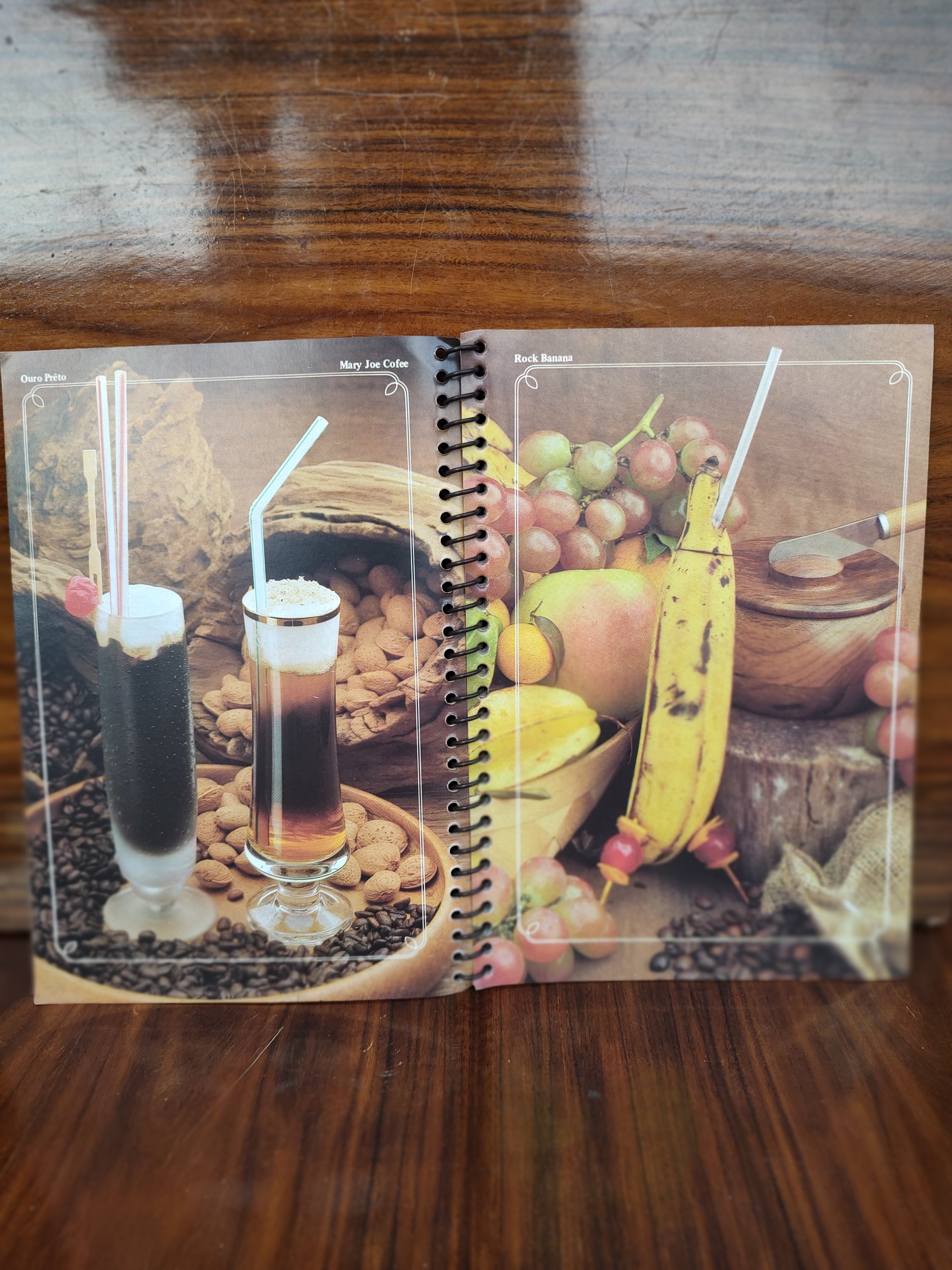 Livro Temático "Café - o sabor e o prazer" publicado pela União 1982
