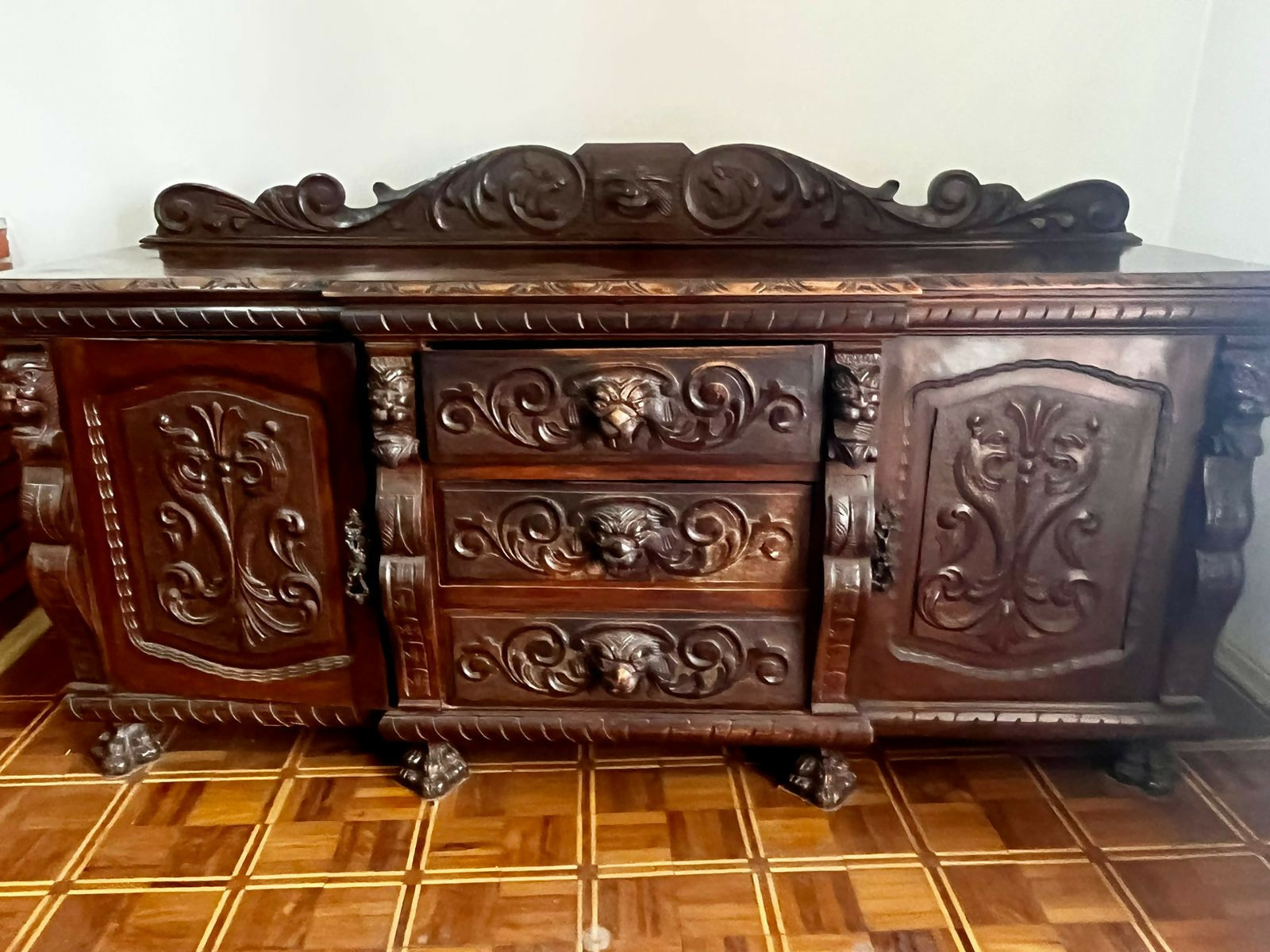 Conjunto de sala de jantar vintage em madeira nobre