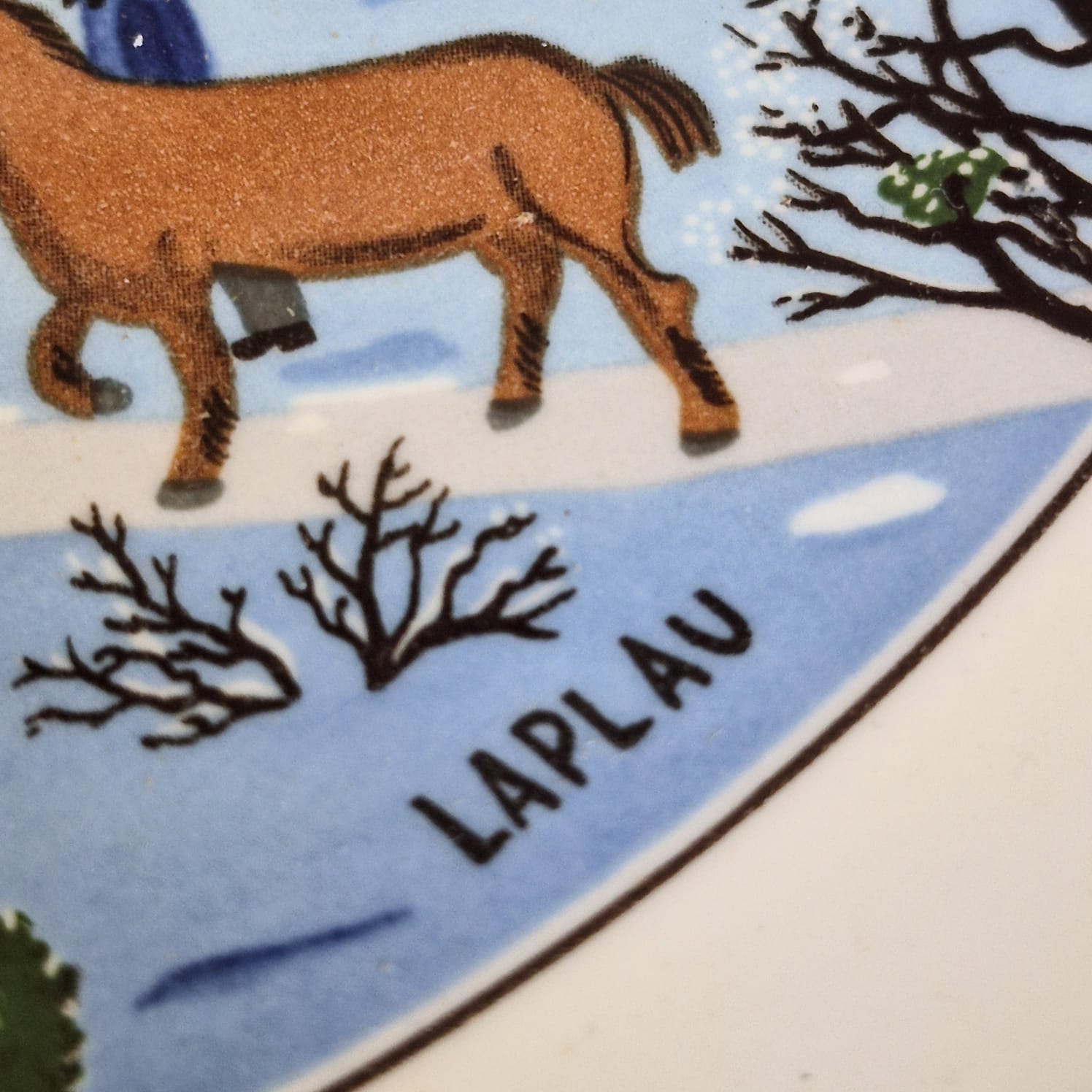 Prato de bolo com alças em Vitro-Porcelana alemã Villeroy and Boch com lindíssimo tema natalino 