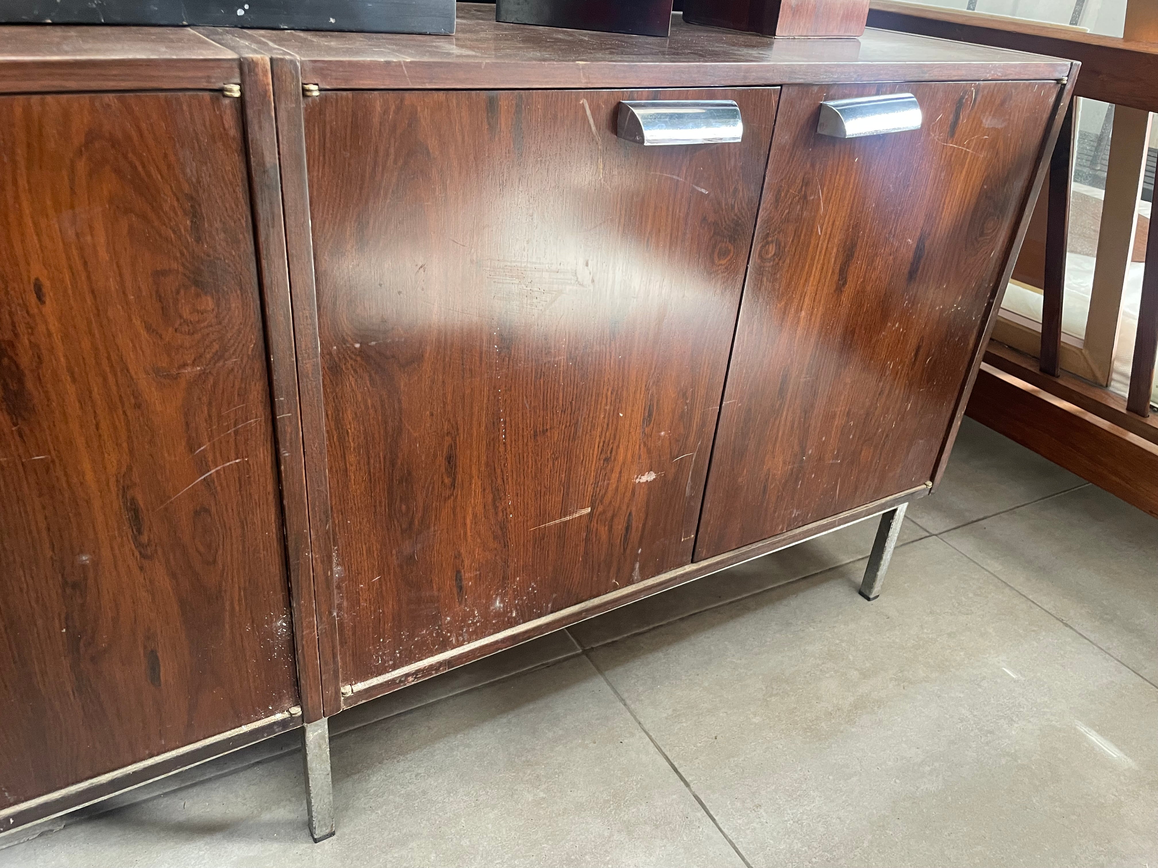BUFFET CREDENZA FLORENCE KNOLL em Jacarandá e Metal 