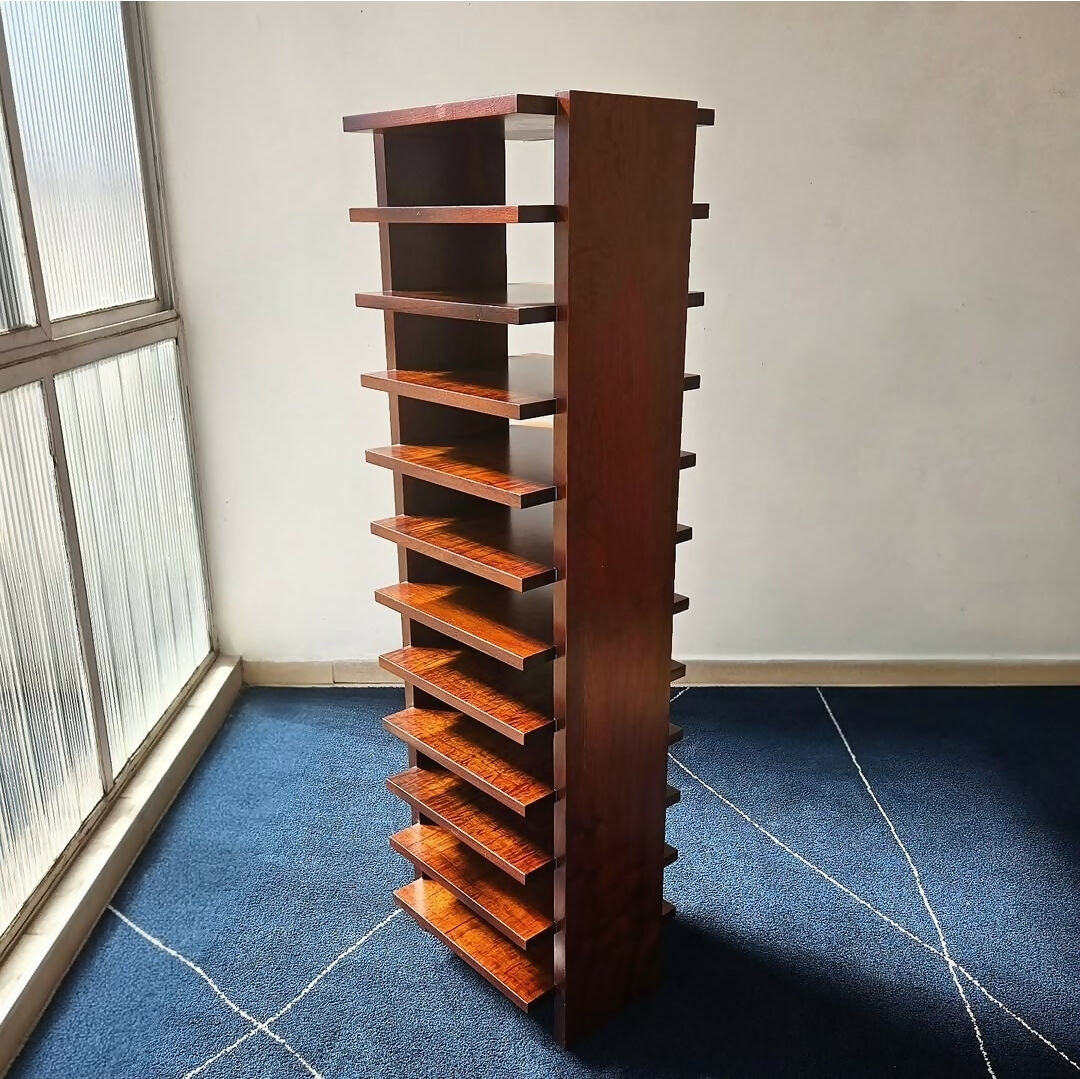 MÓVEL REVISTEIRO-ESTANTE "VECCI"