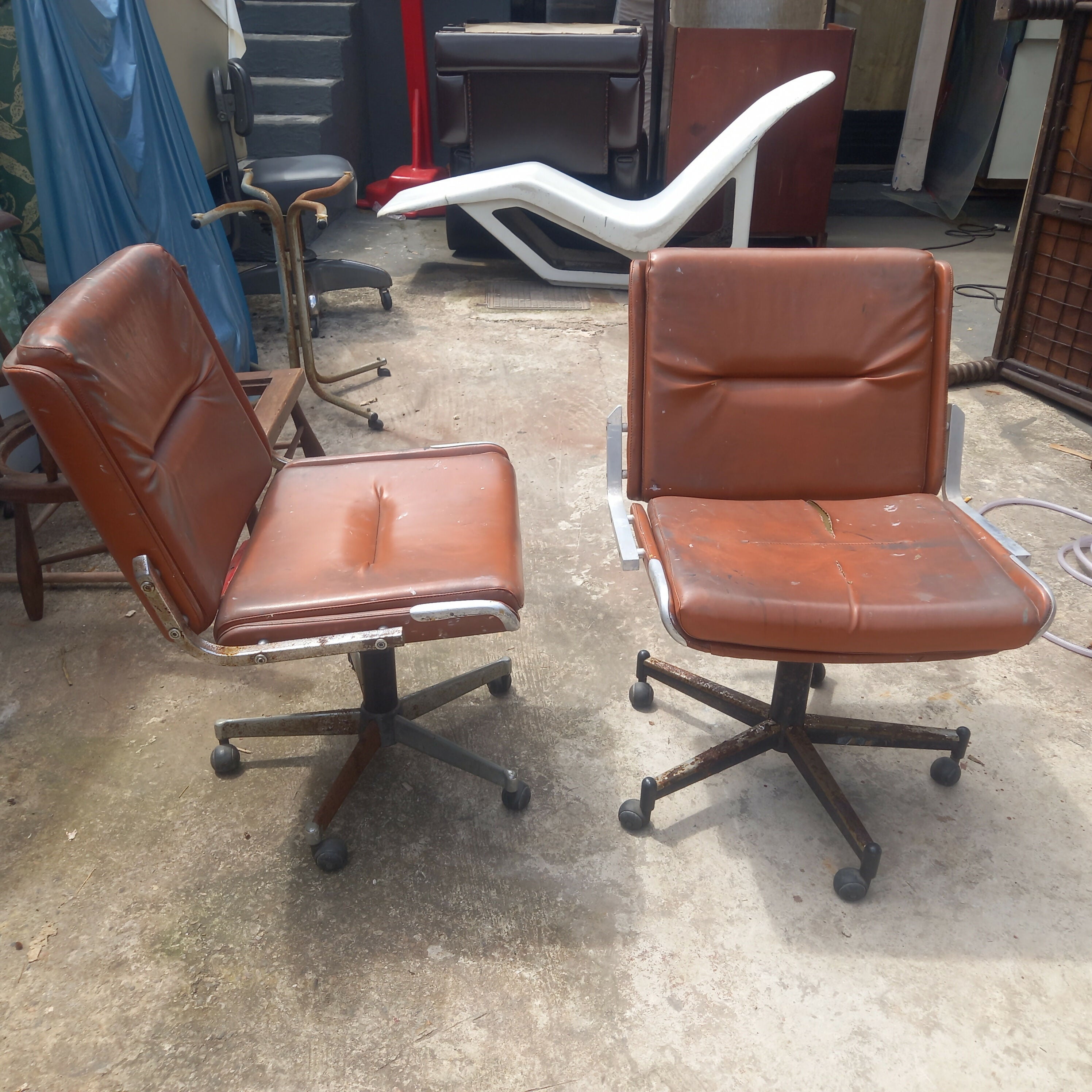 Par de Cadeiras de escritório com rodinhas