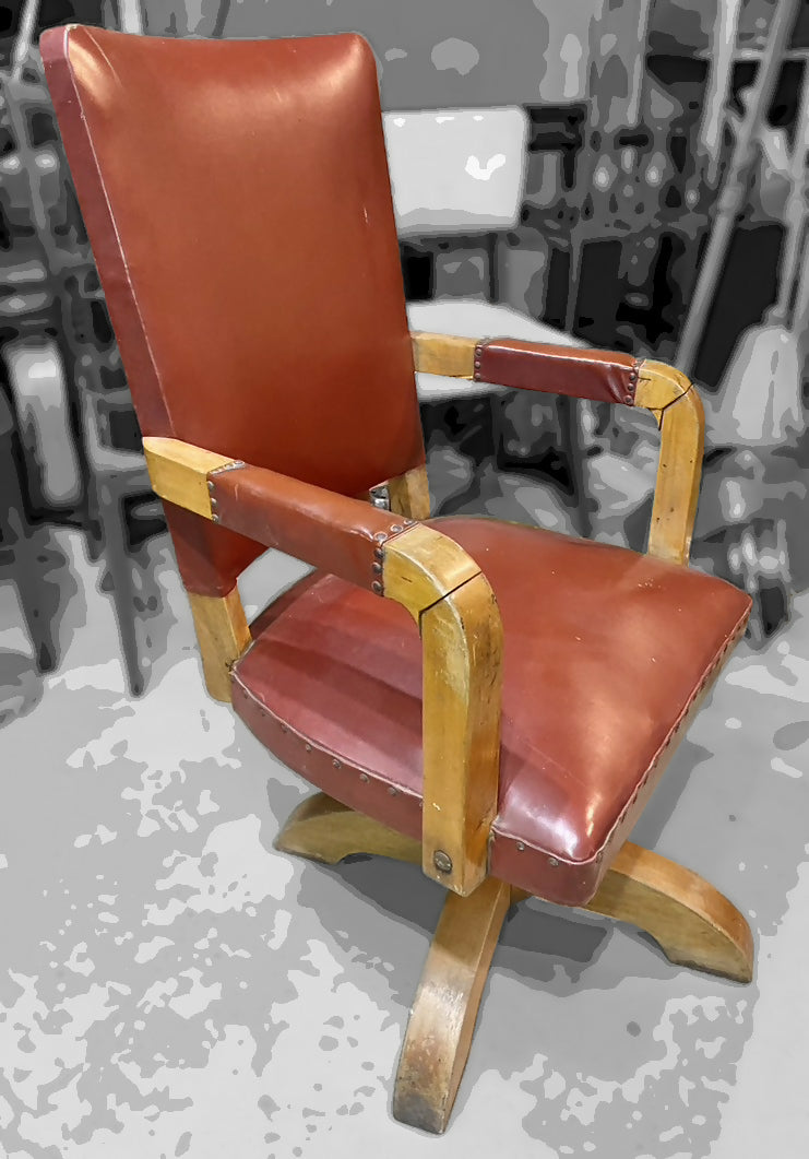 Cadeira antiga - Estilo xerife