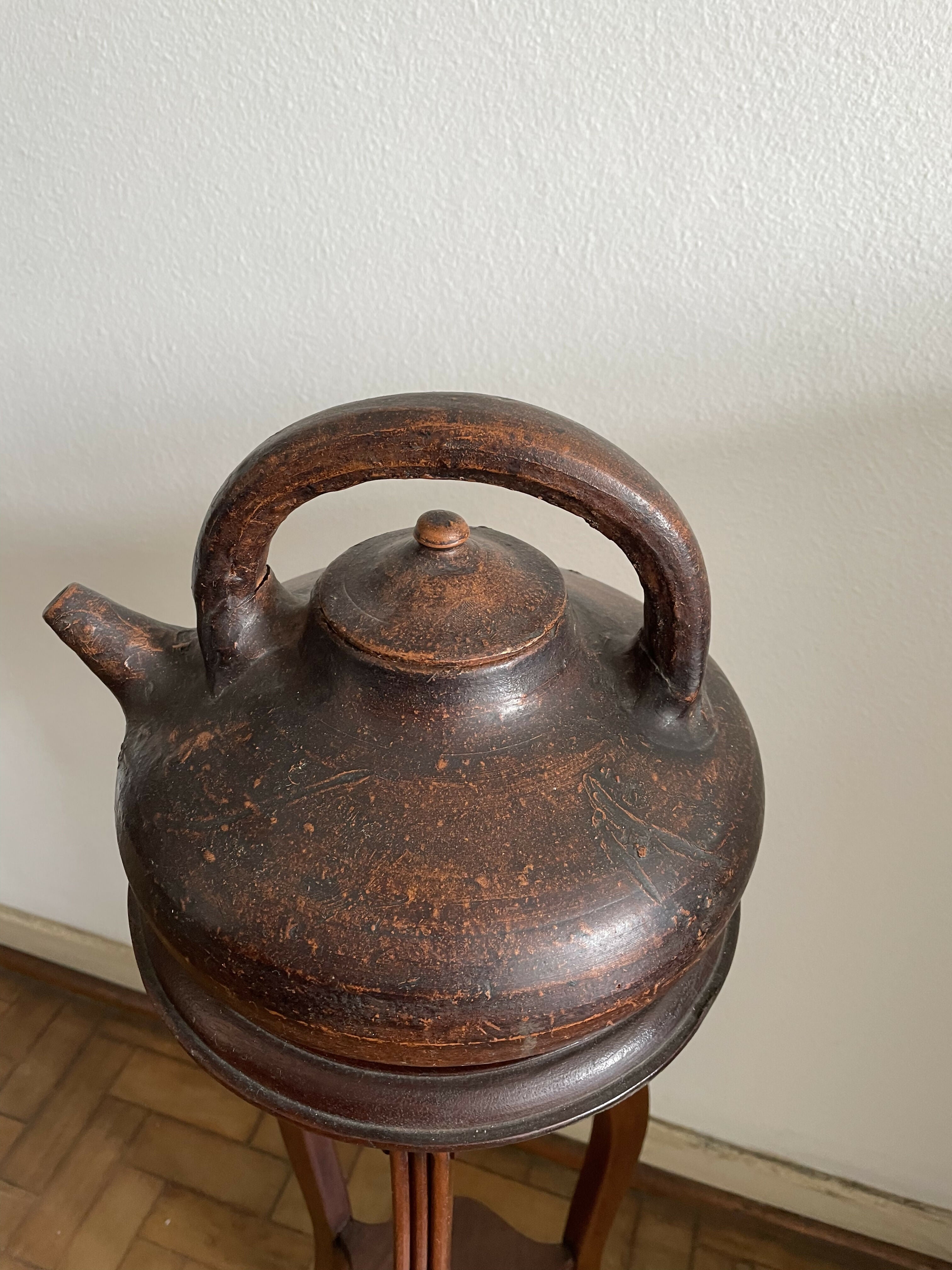 Chaleira de cerâmica