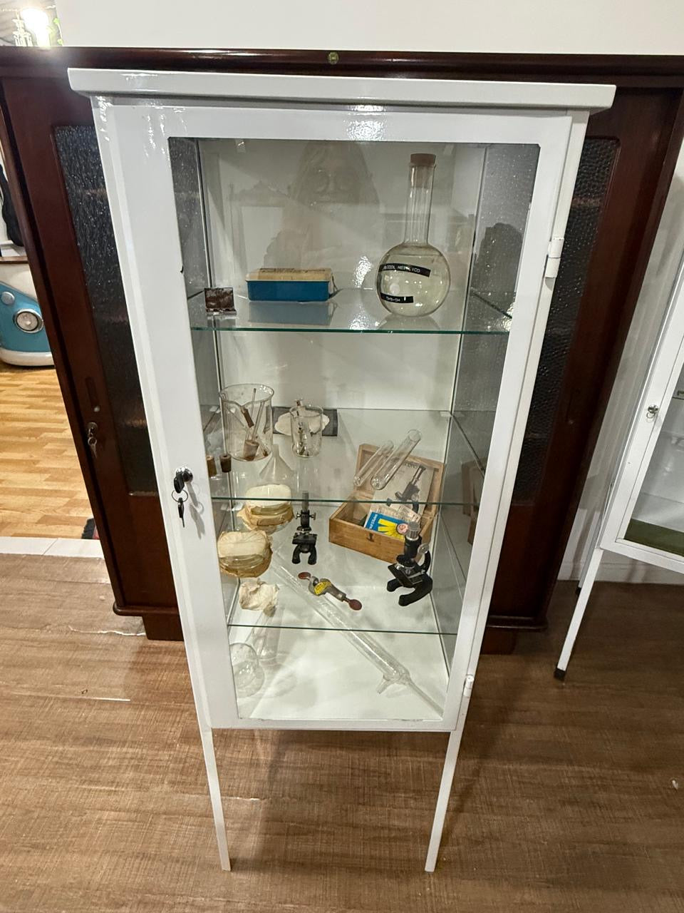 Vitrine Farmacêutica- Charme e História