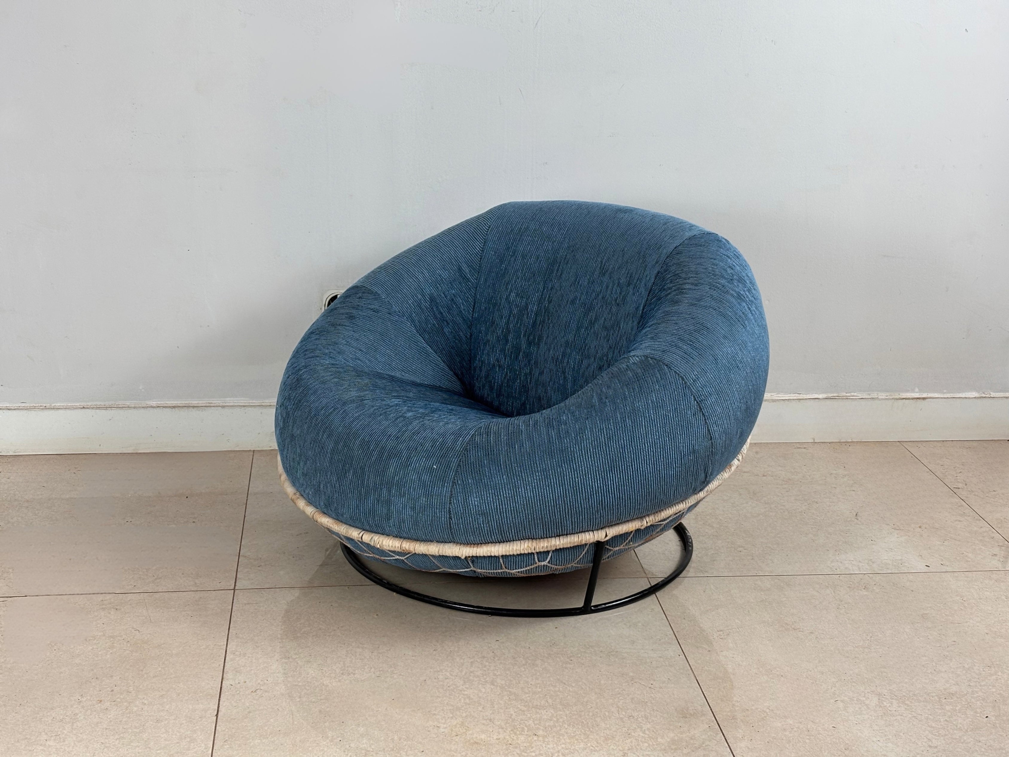 Poltrona Lafer MP-87 com estofado azul | Percival Lafer