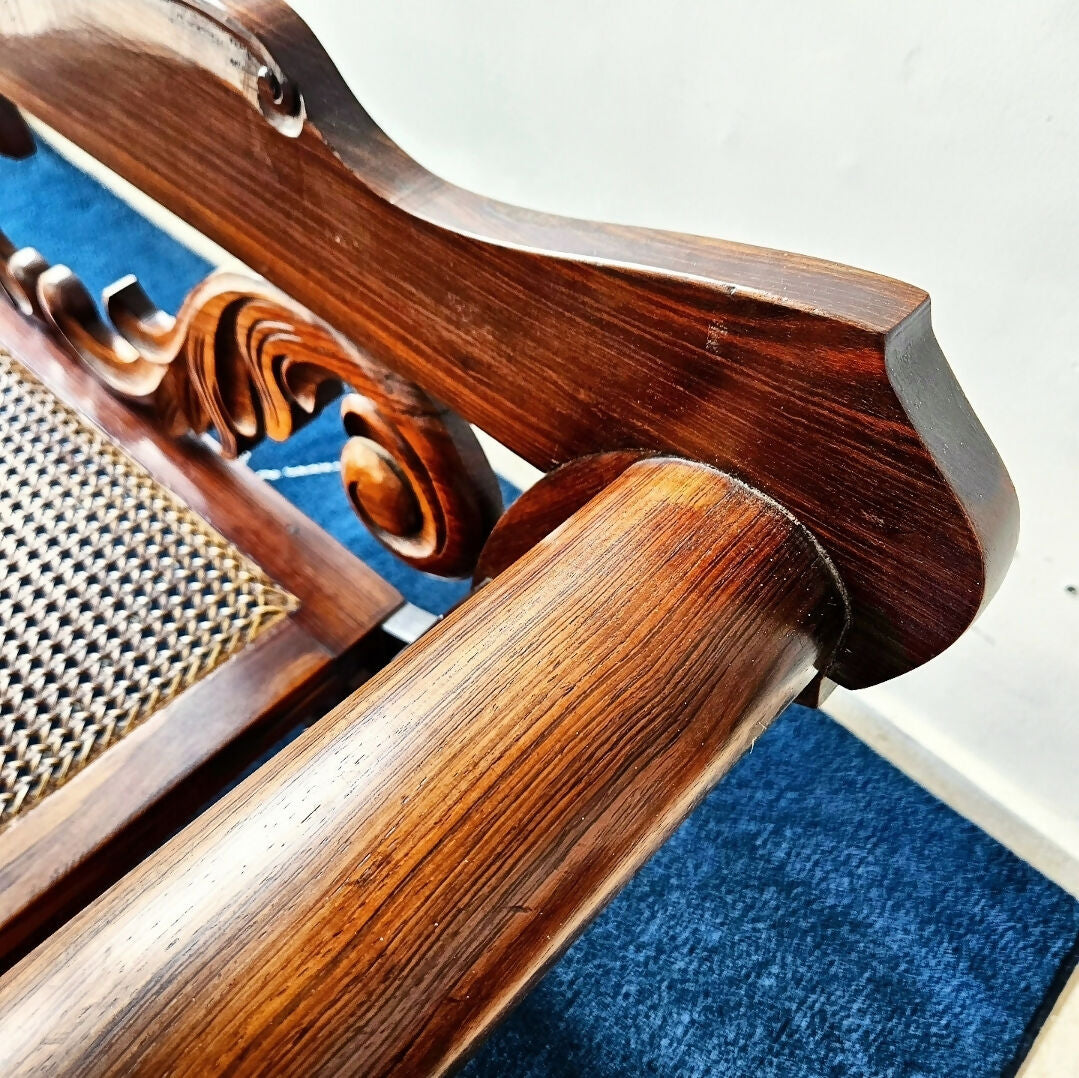 MARQUESA EM JACARANDÁ