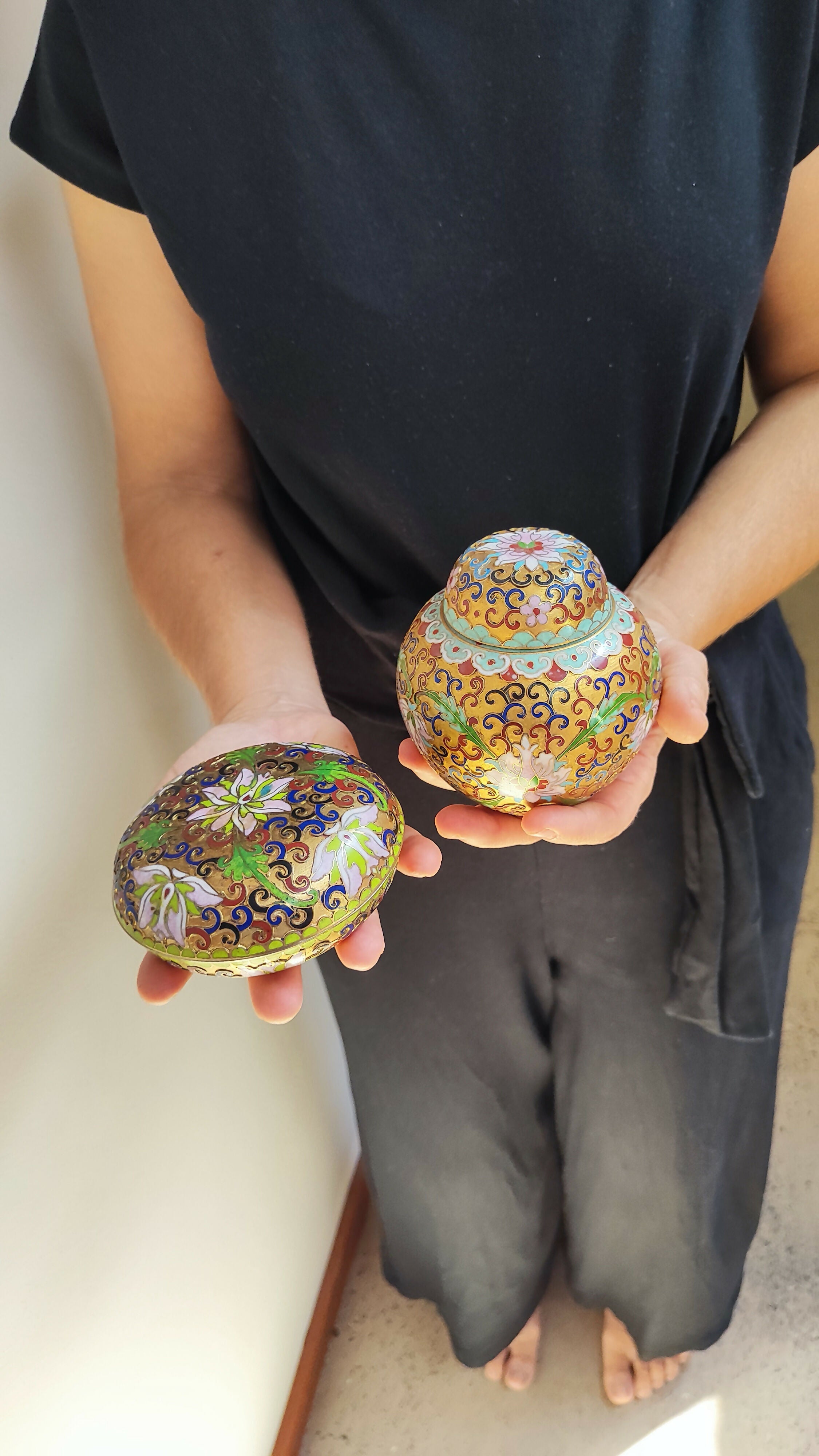 Par de Adornos em Cloisonné