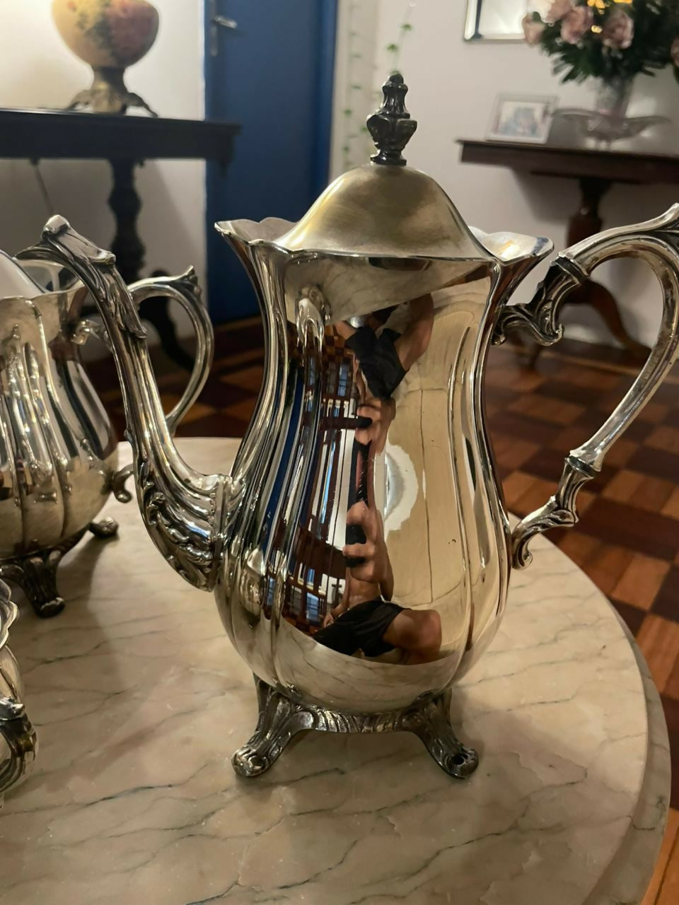 Conjunto para chá e café - 2 grandes bules e um açucareiro espessurados à prata