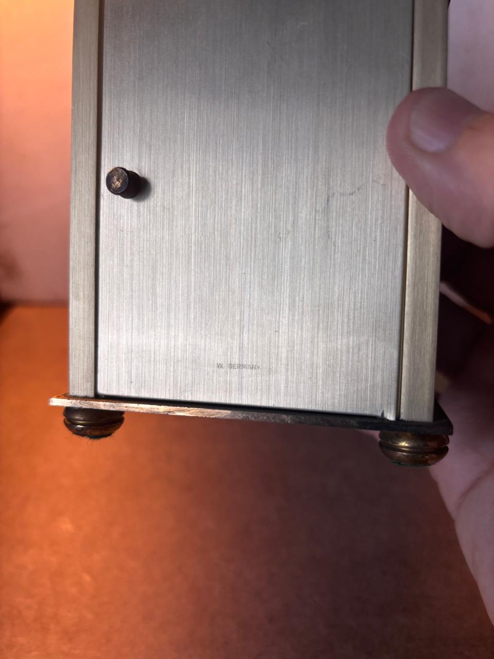 Relógio de mesa Trenkle em metal dourado, Alemanha Ocidental (DMCPS_787)