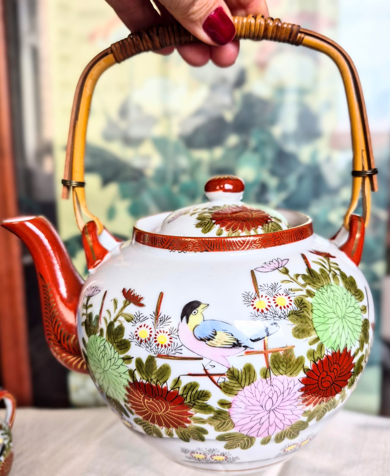 Jogo de chá em porcelana japonesa Kutani, da década de 30. Maravilhoso e impecável! 3 peças para servir.
