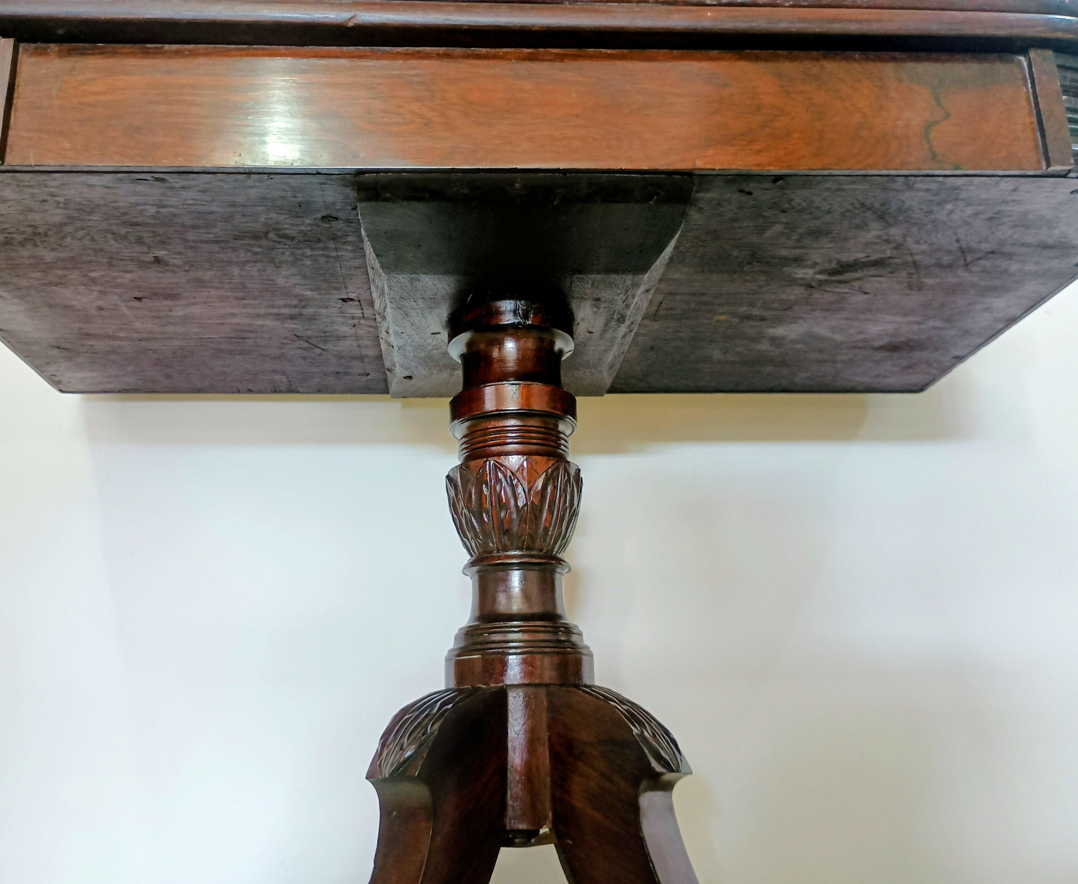 Aparador reversível em mesa, jacarandá séc XIX