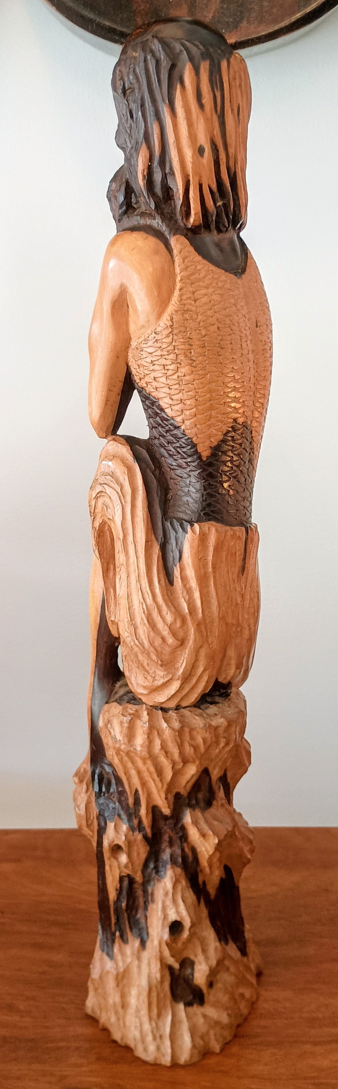 ESCULTURA EM MADEIRA DE LEI GONÇALO ALVES
