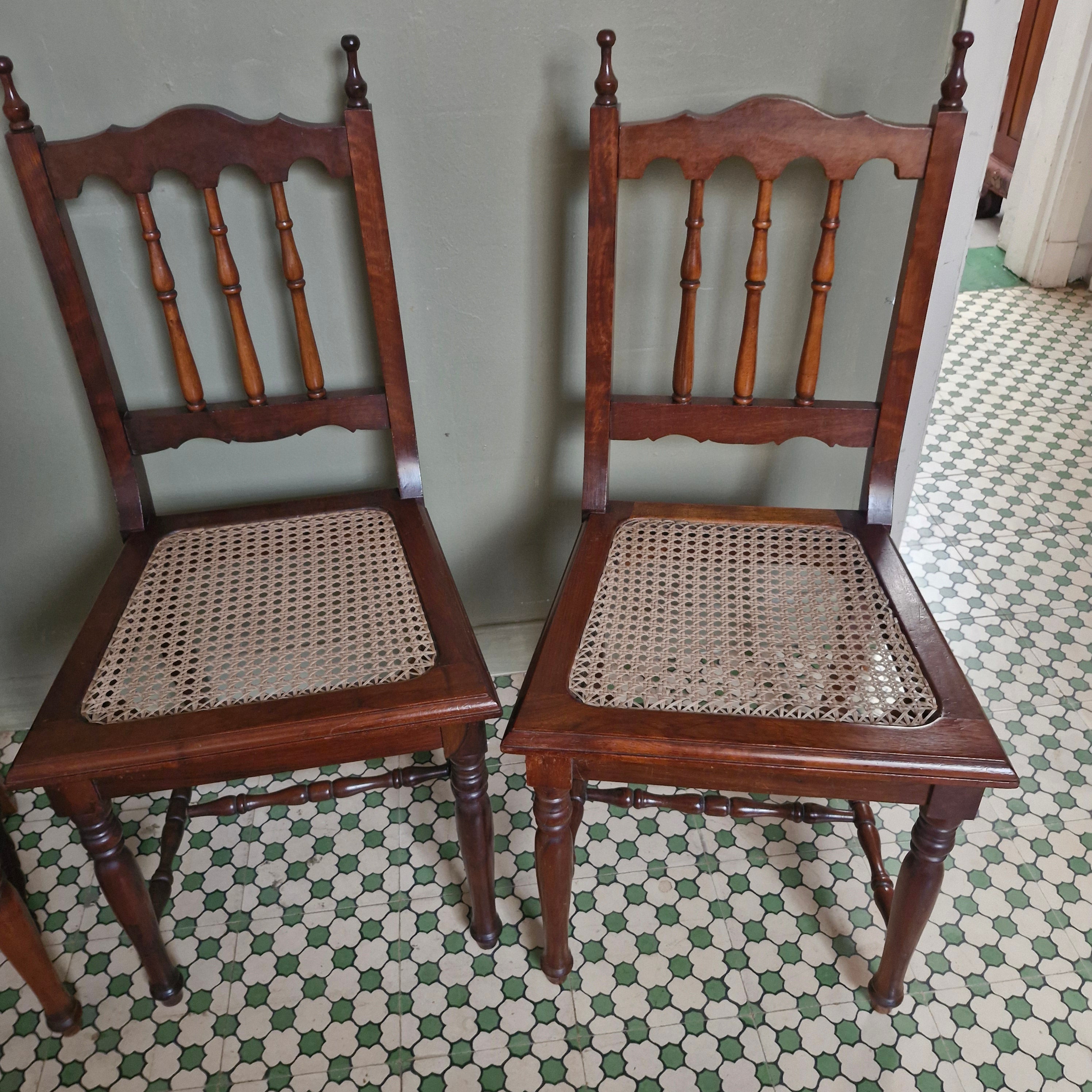 Cadeiras Colonial Assento Palhinha