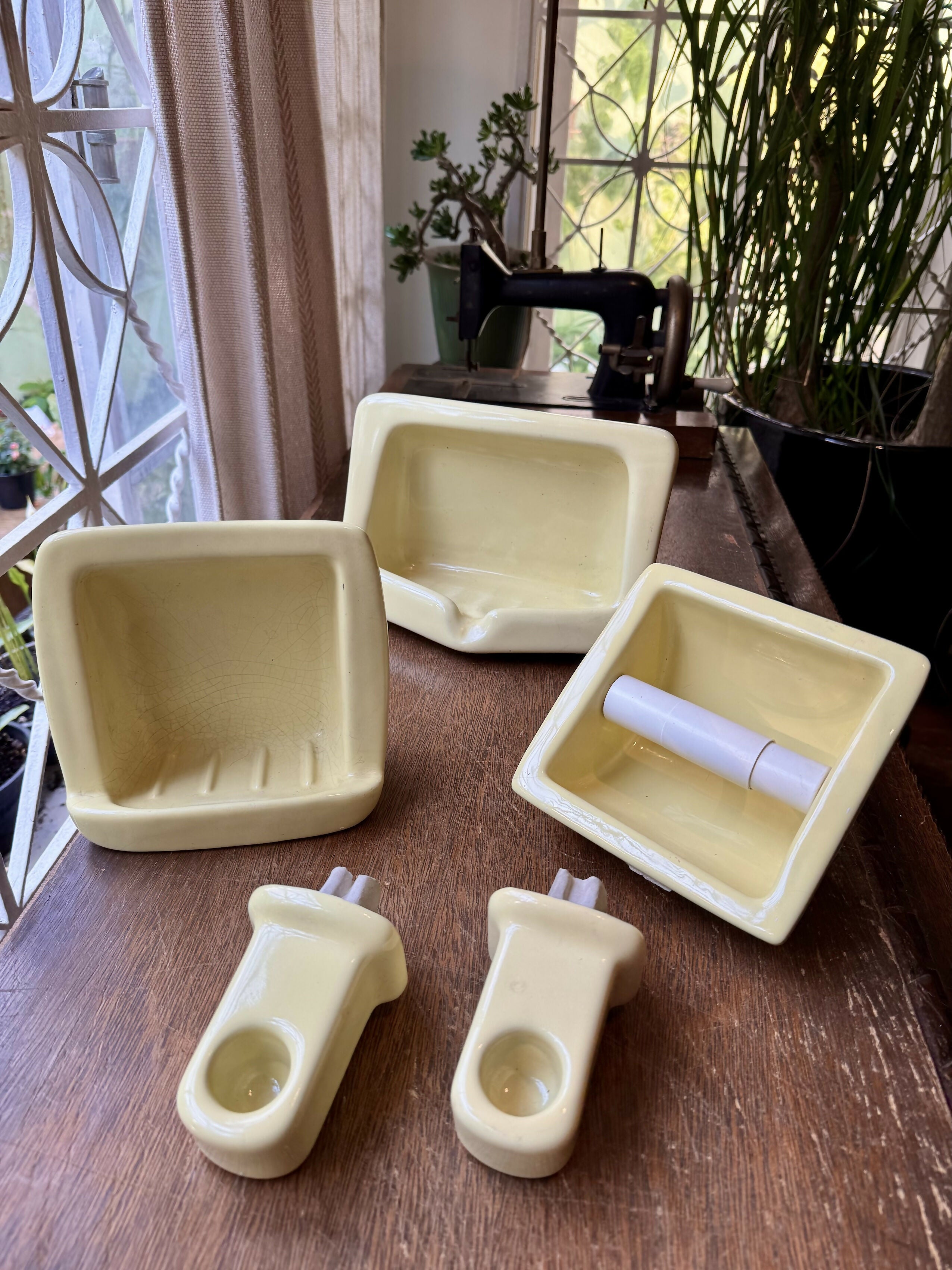 Conjunto Louça CELITE Amarela - 4 itens/5peças