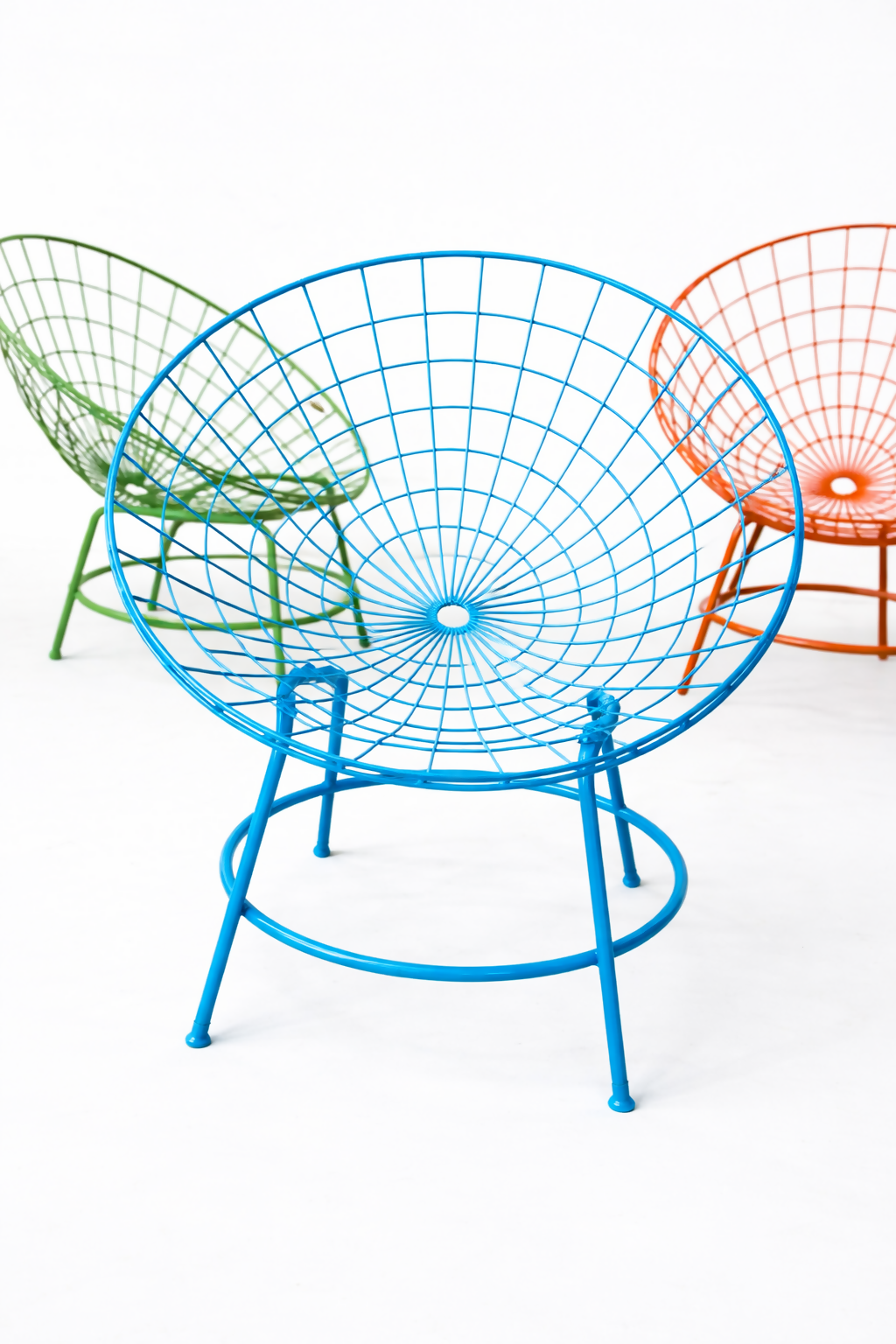 Cadeiras aramadas anos 70