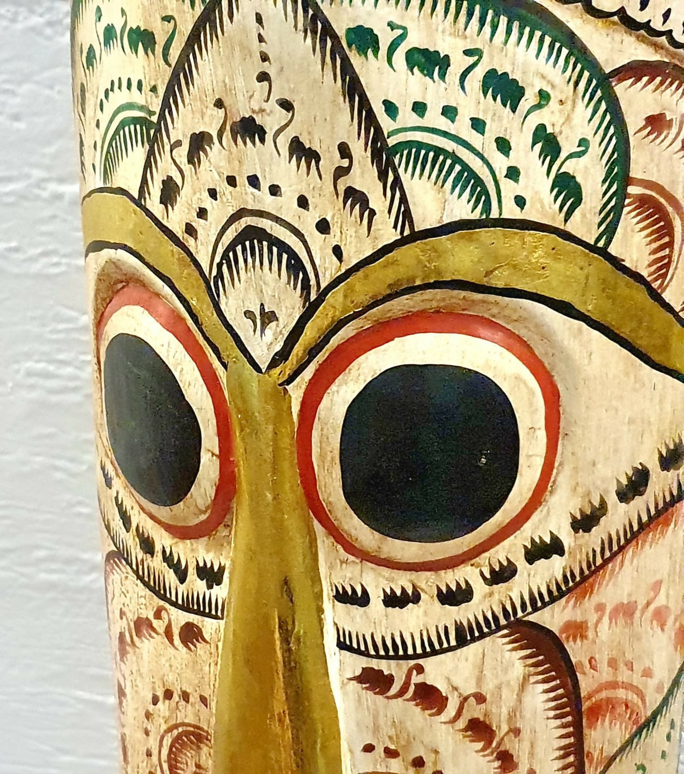 Lindíssima e enorme máscara Tiki indonésia. Perfeito estado!