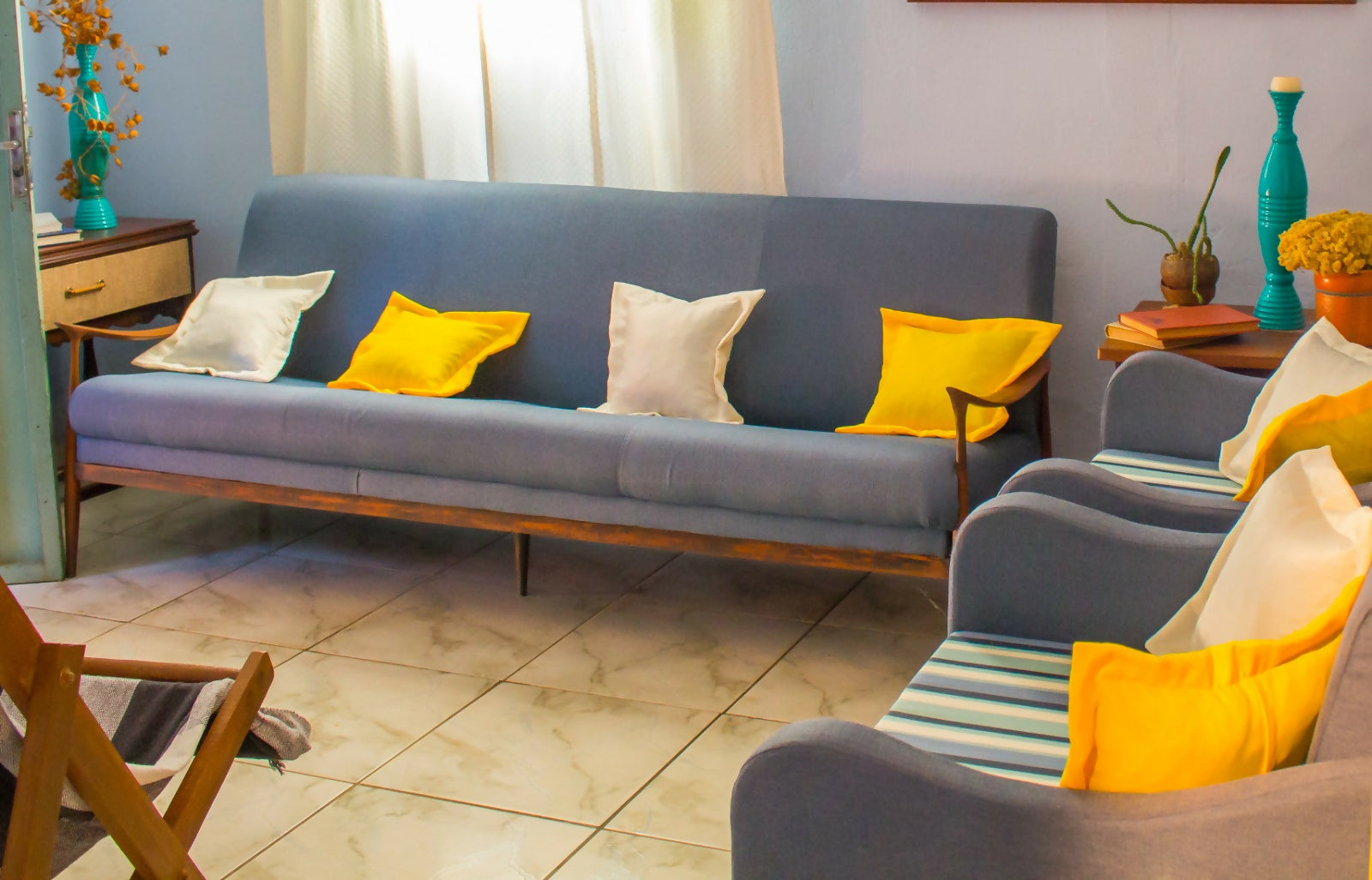 Sofá e Poltronas Pés Palito Anos 50 em madeira Maciça