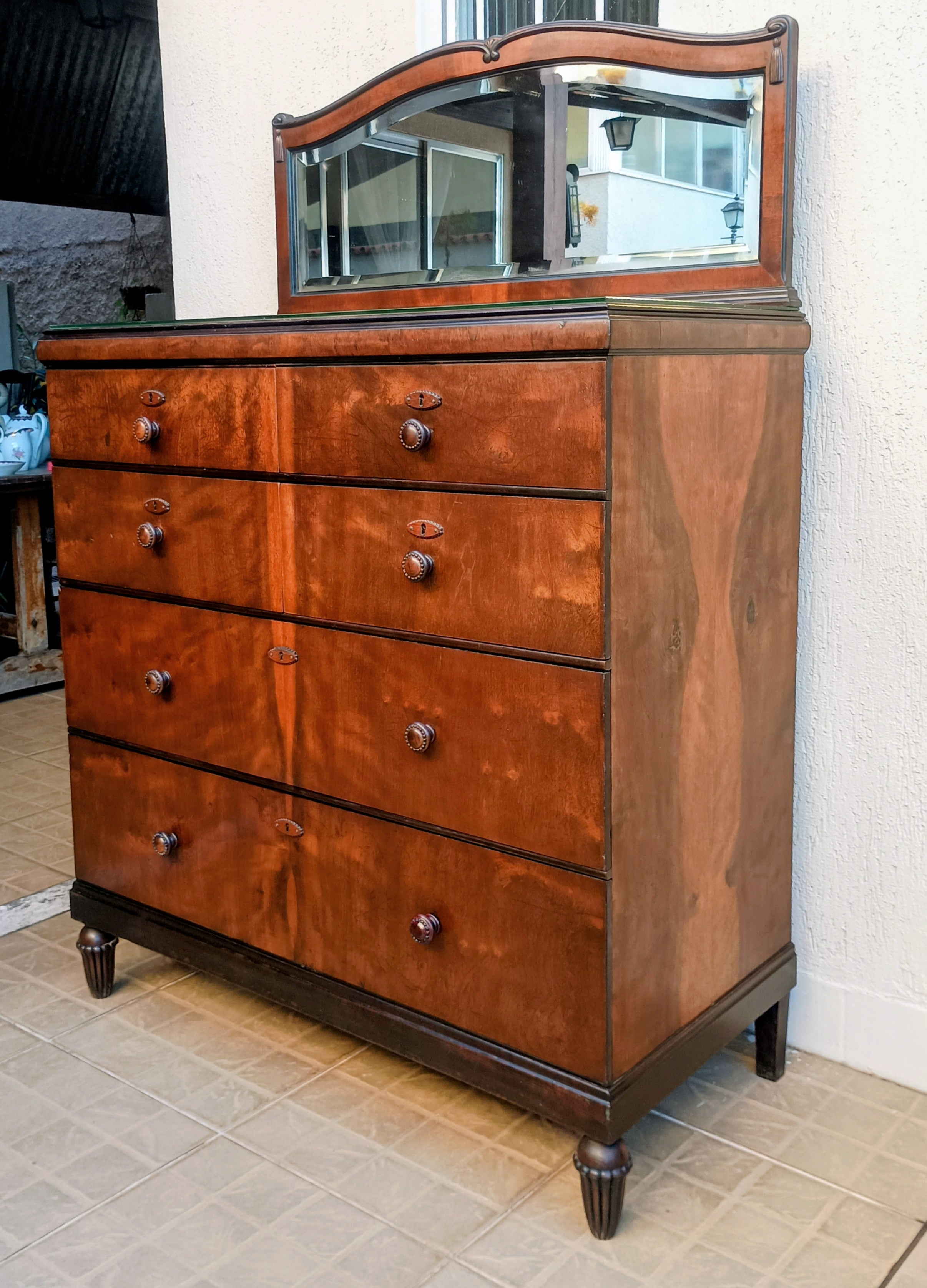 CÔMODA COM ESPELHO EM JACARANDÁ MACIÇO DÉCADA 30/40
