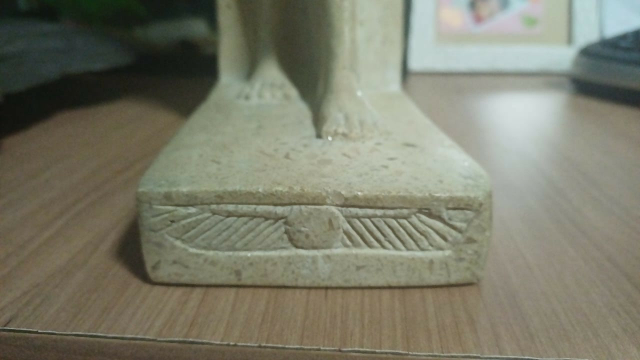 Estátua Egípcia de Pedra