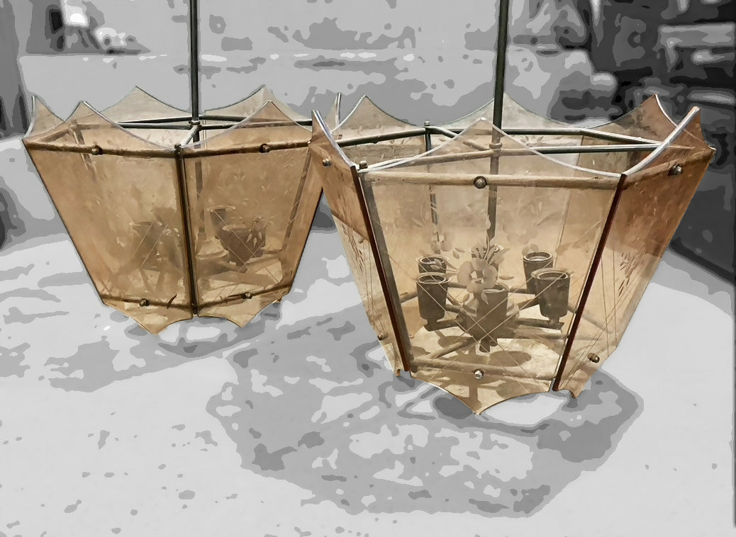 Lustres antigos em latão e vidro coral - valor unitário