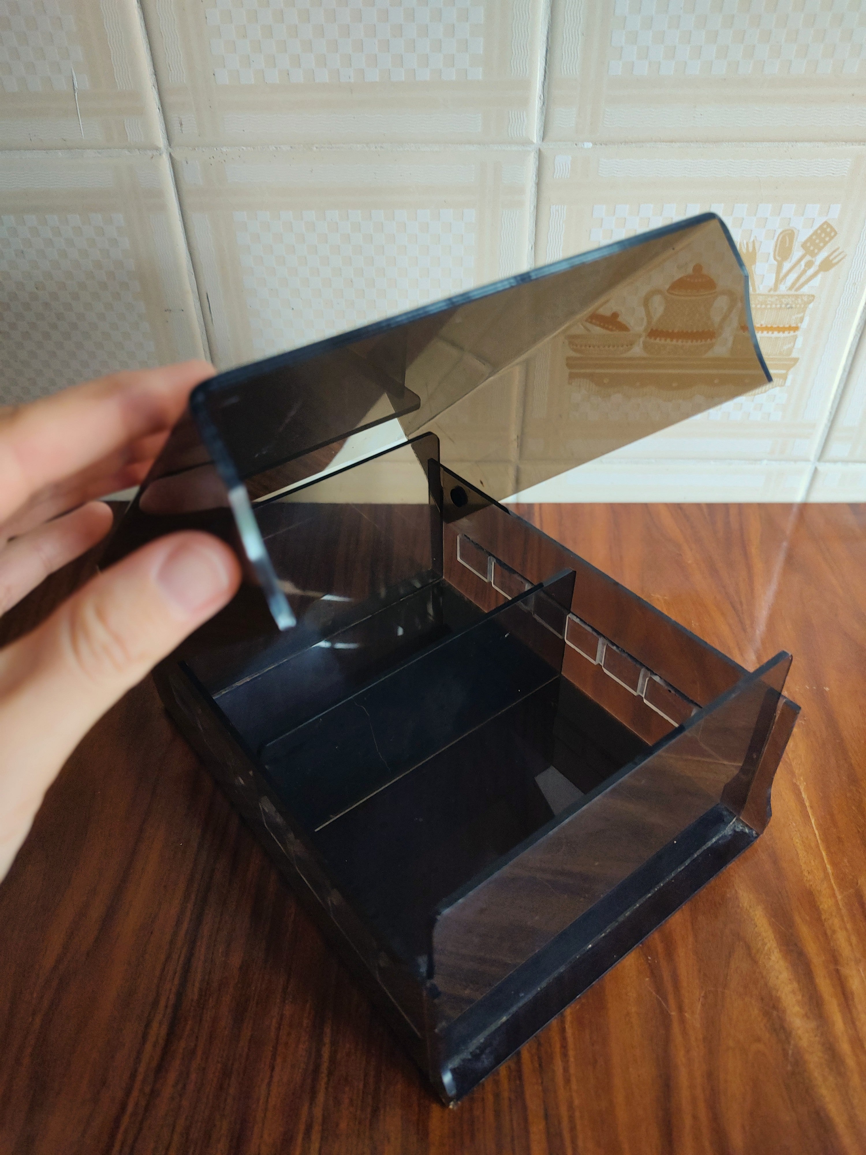 Fichário de mesa retangular (ou porta treco!) em acrílico fumê preto