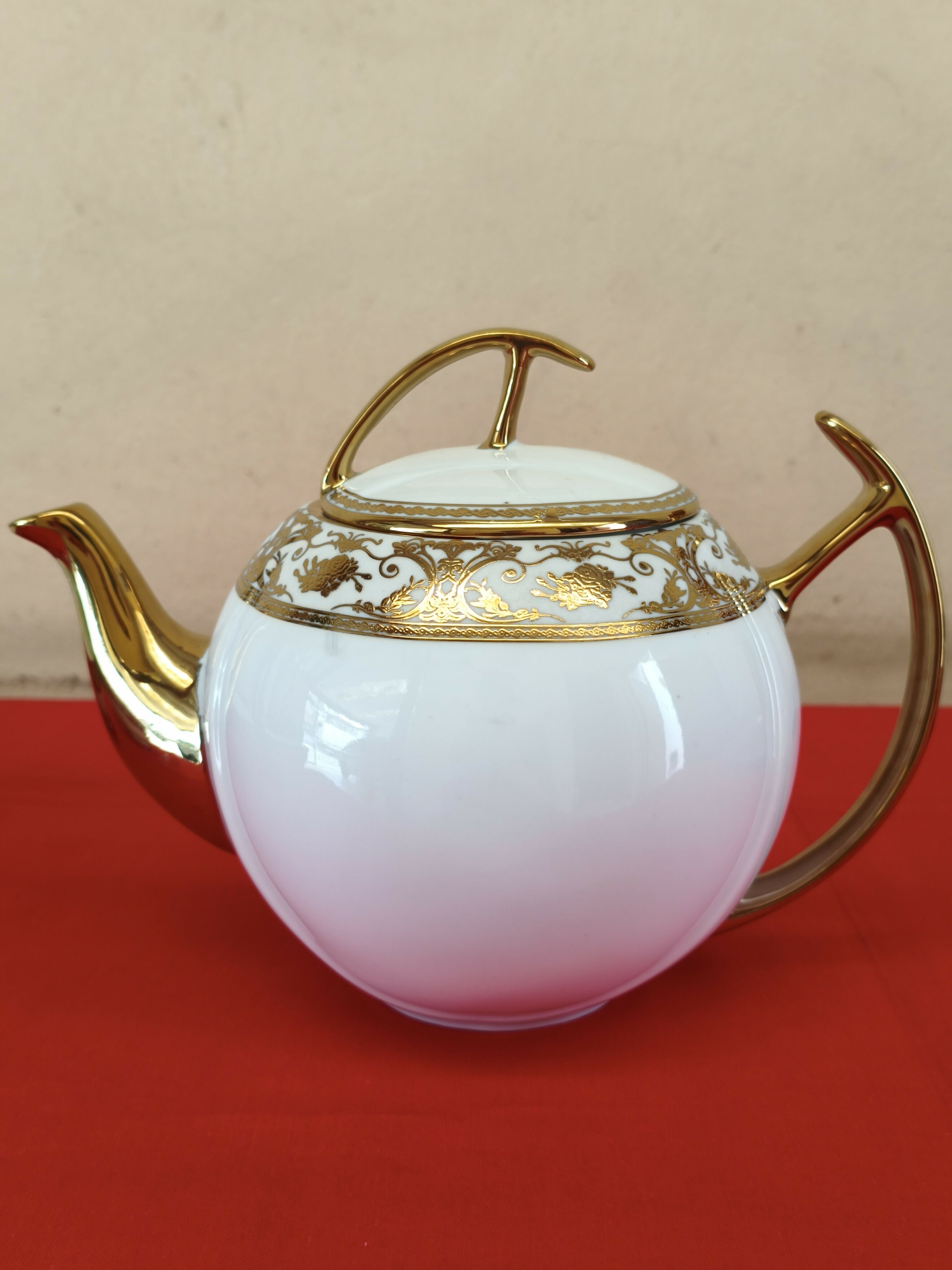 Bule de chá com duas xícaras em porcelana japoesa - N.M. Design