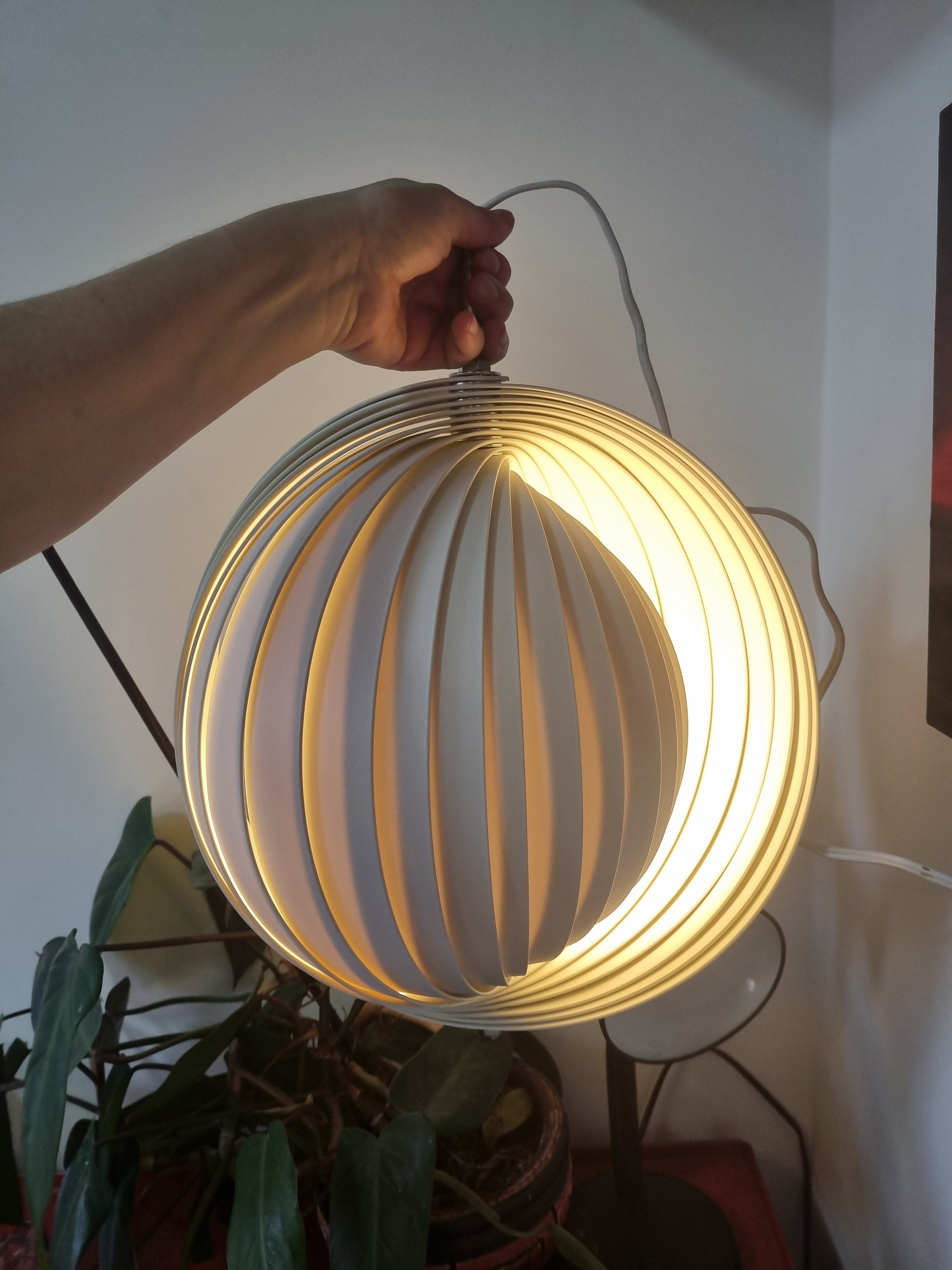 Luminária pendente Eclipse Maurício Klabin