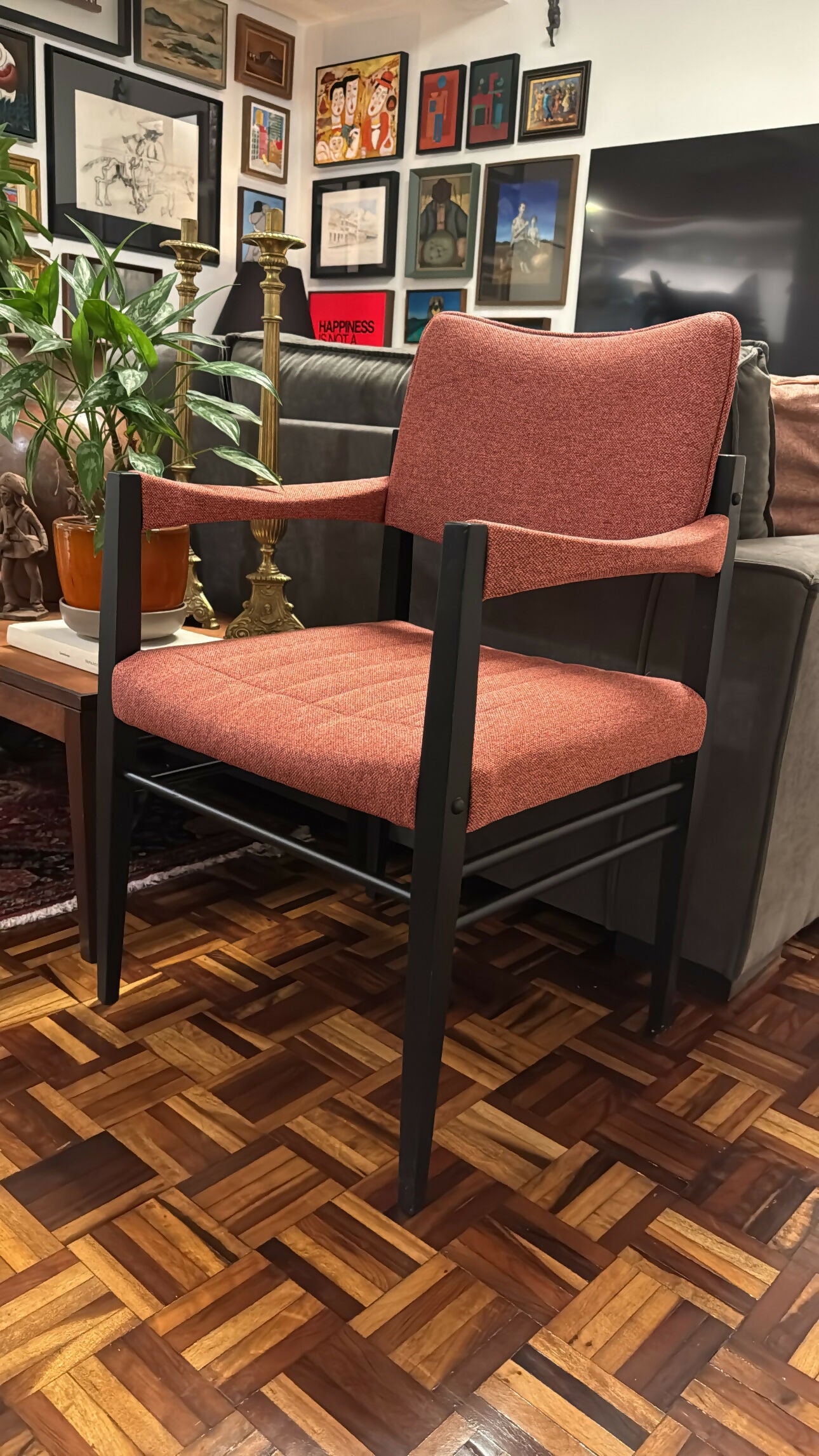 Poltrona Cimo (valor unitário - 2 peças disponíveis)