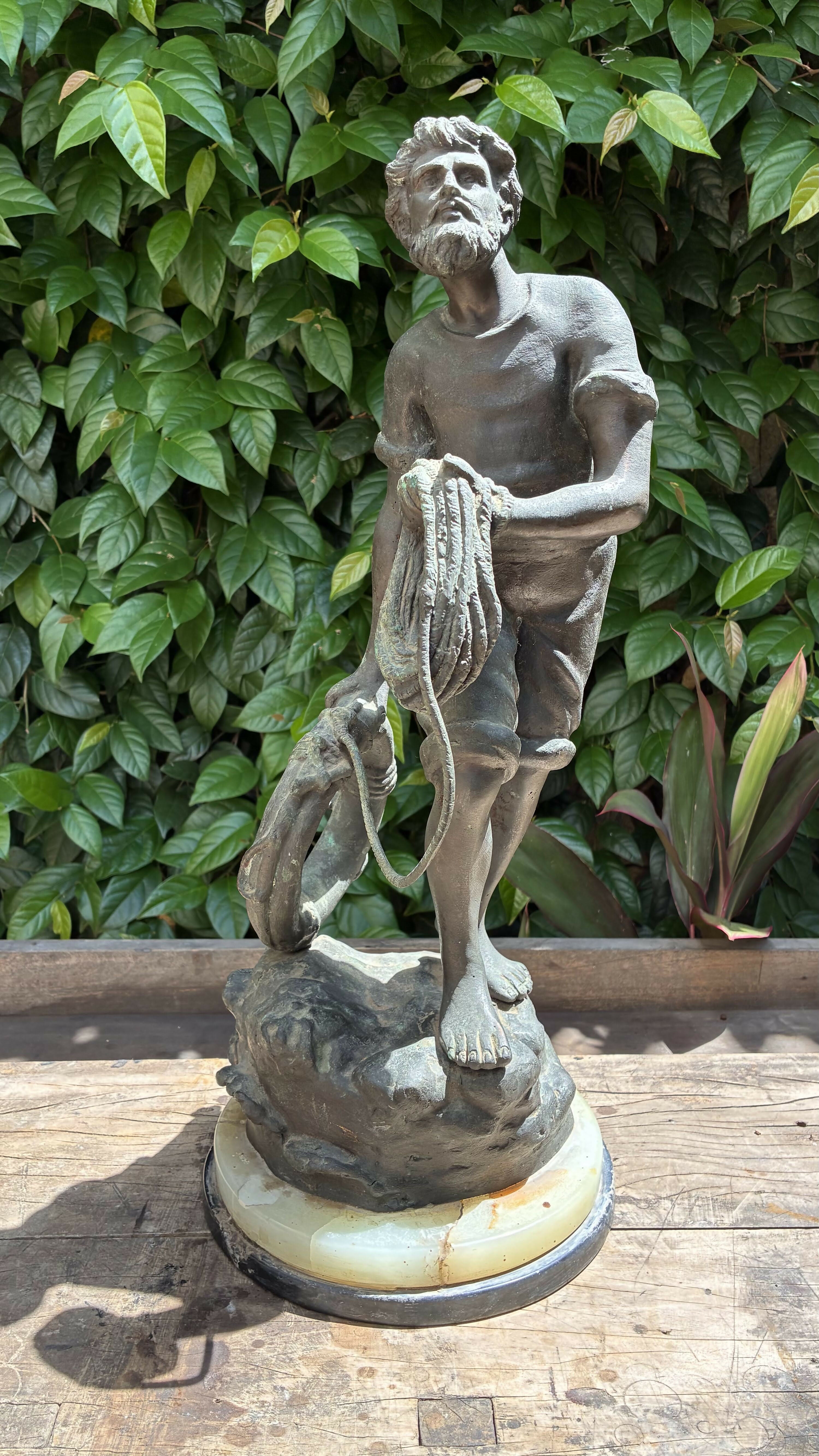ESCULTURA BRONZE ANTIGO representando Pescador