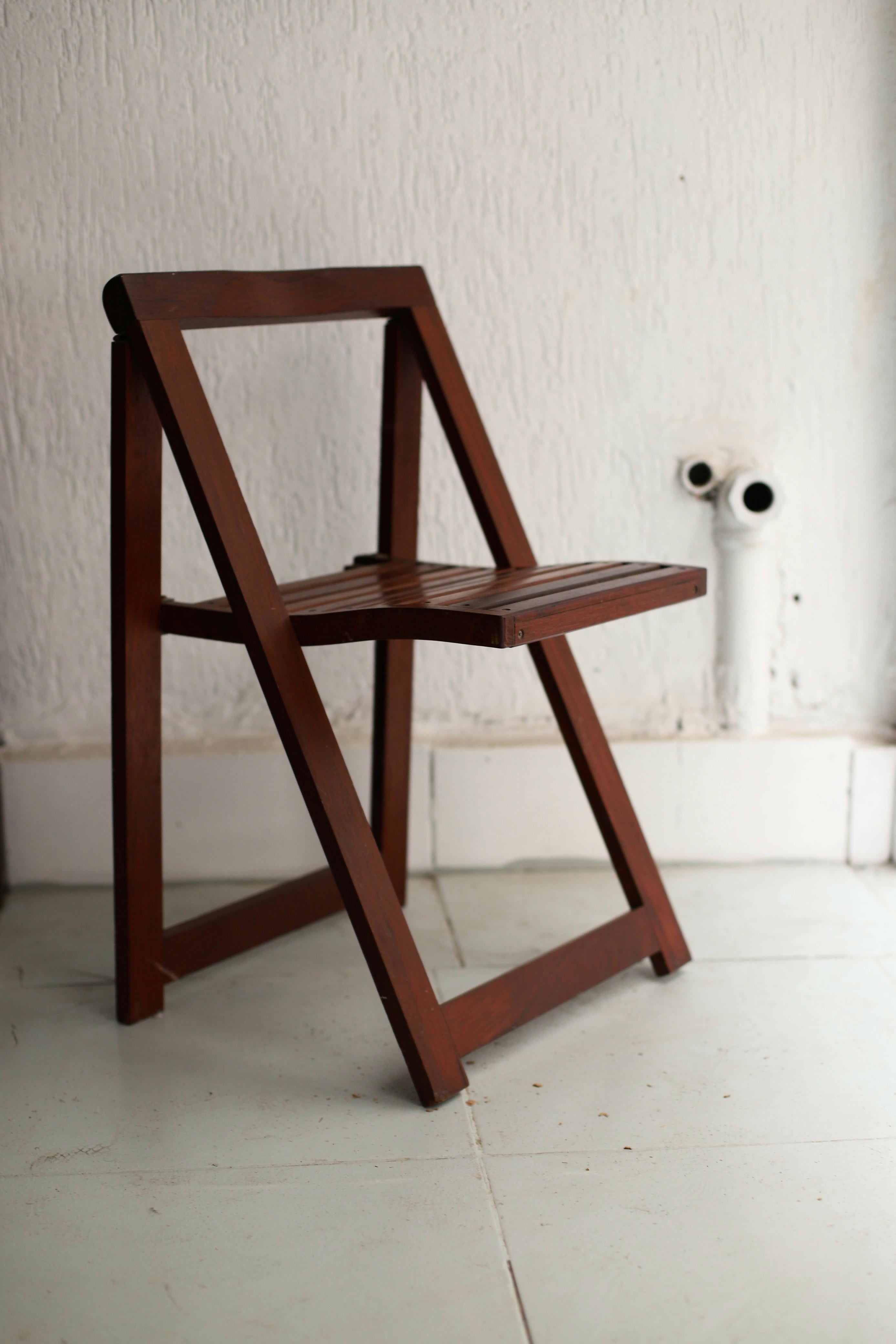 Cadeiras estilo Trieste (valor da unidade)