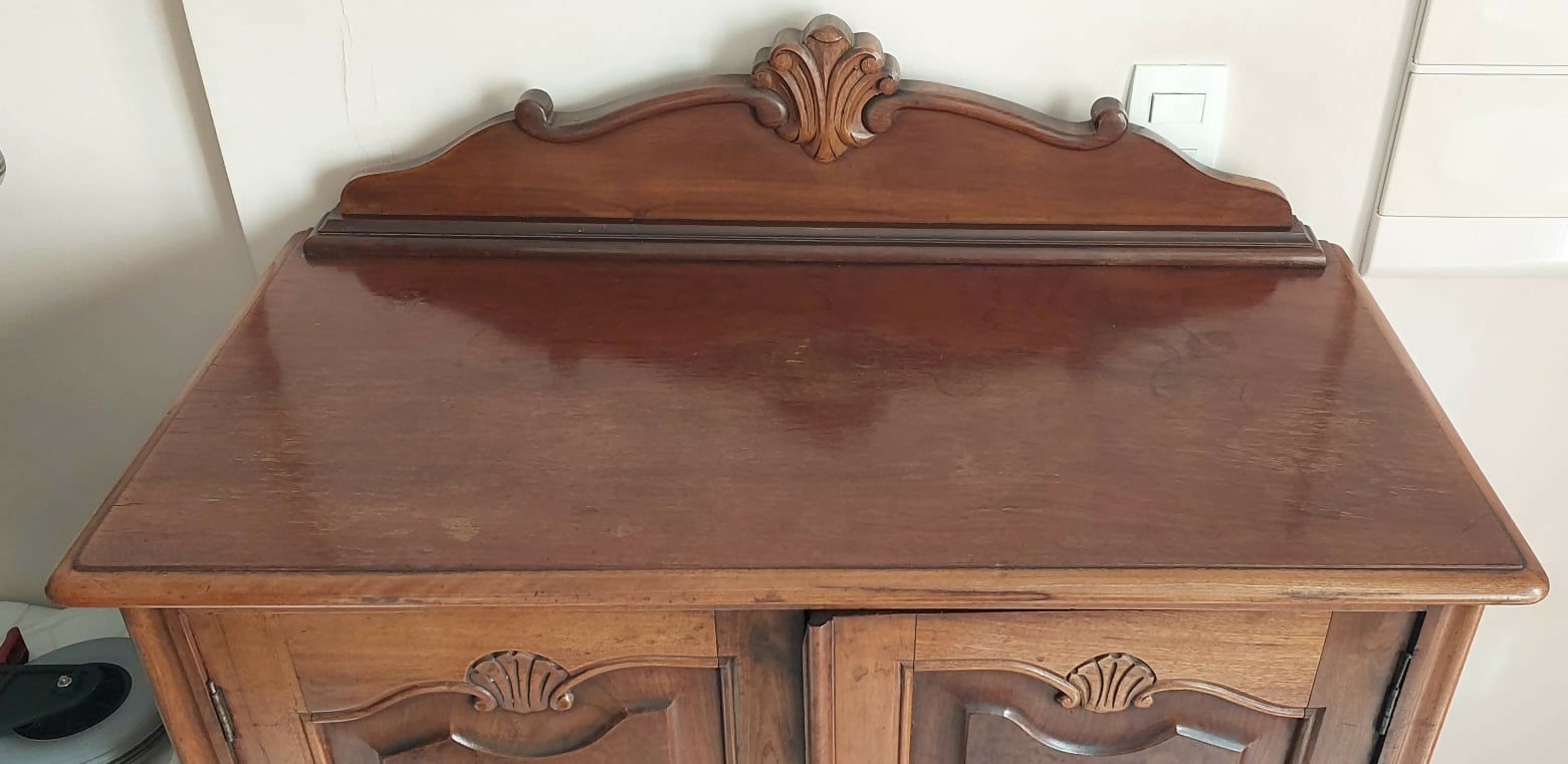 Buffet Bar Estilo Luiz XV em madeira