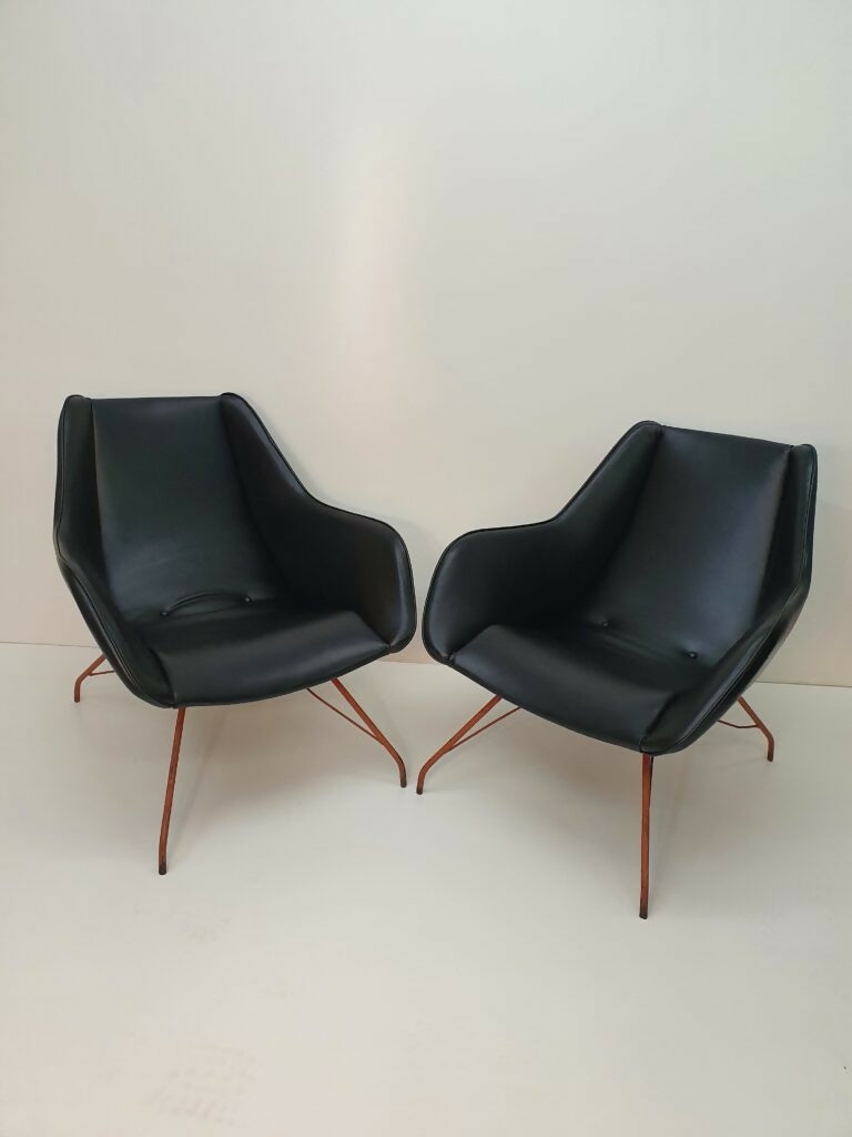 Par poltronas Concha em Couro