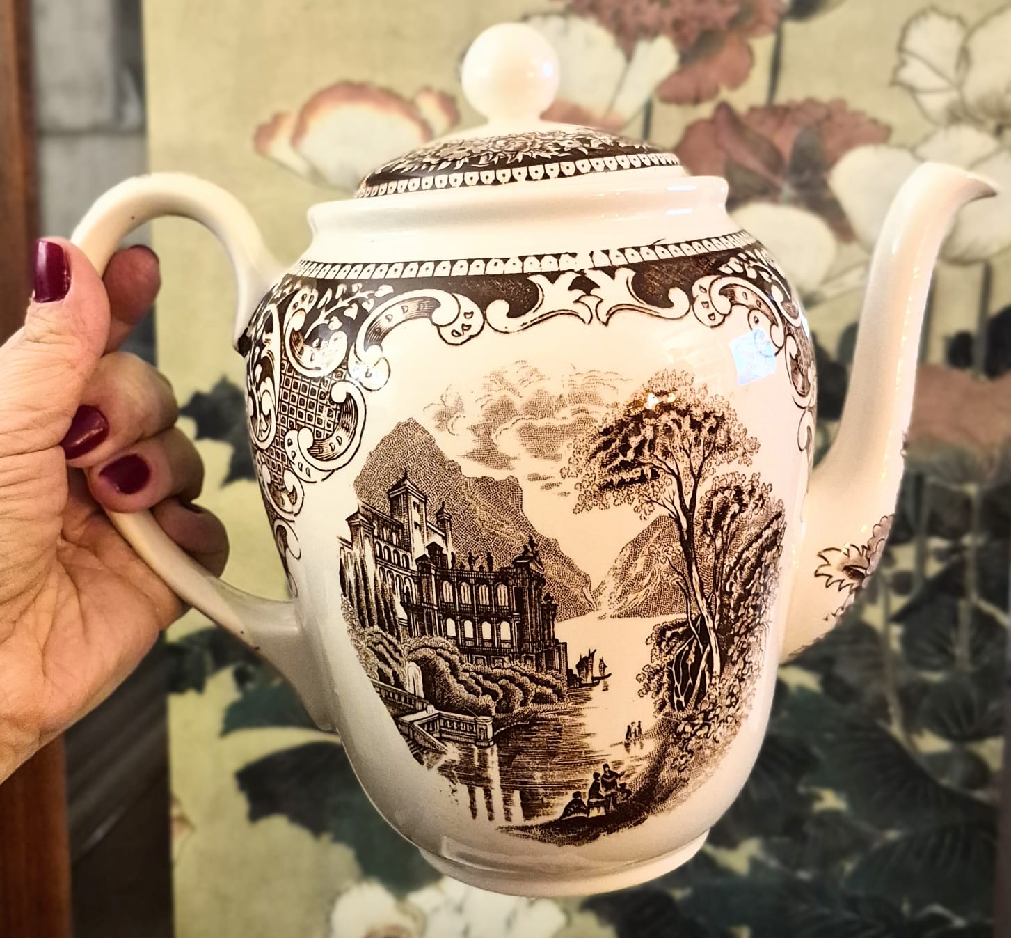 Conjunto para servir chá e café em faiança holandesa centenária (final do séc XIX, início do séc XX) Petrus Regout &amp; Co Maastricht (atual Royal Sphinx), modelo Castillo. Muito raro e impecável.