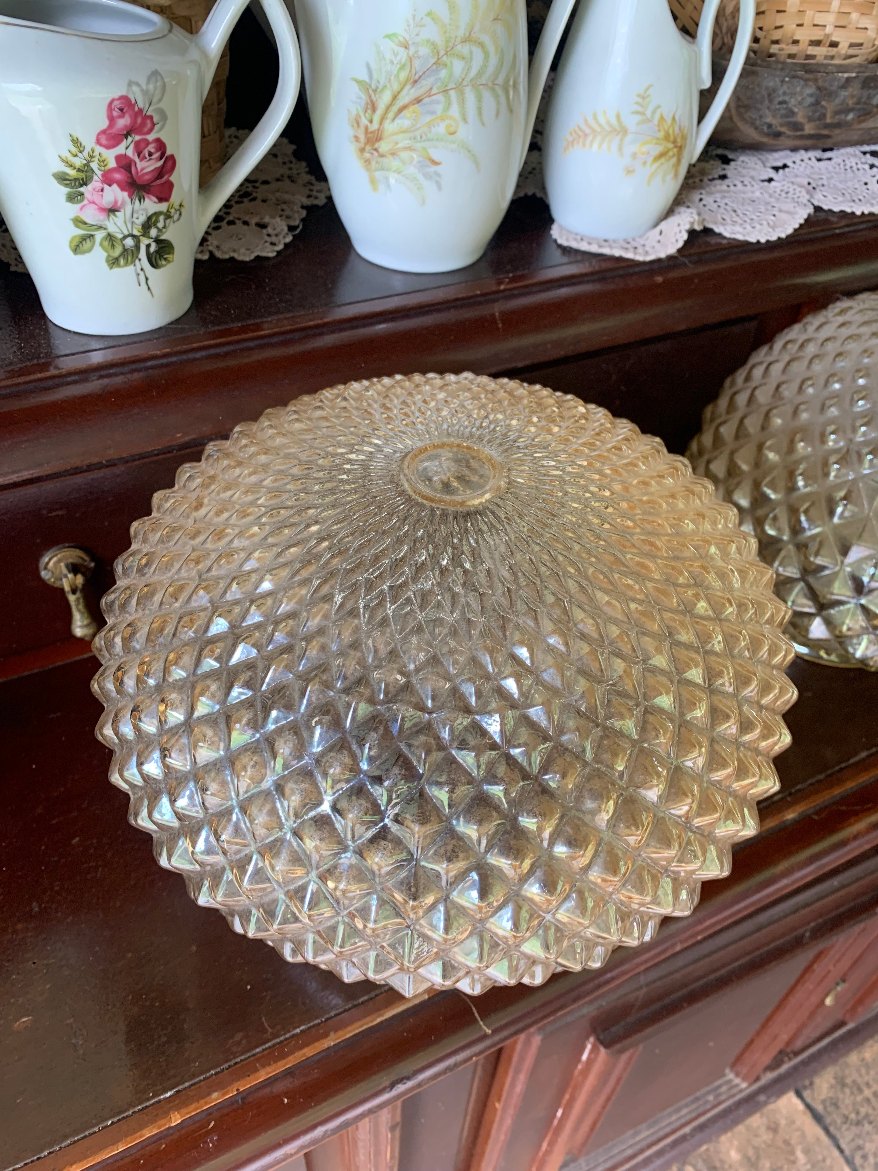 Plafon ou lustre em vidro âmbar muito antigo!
