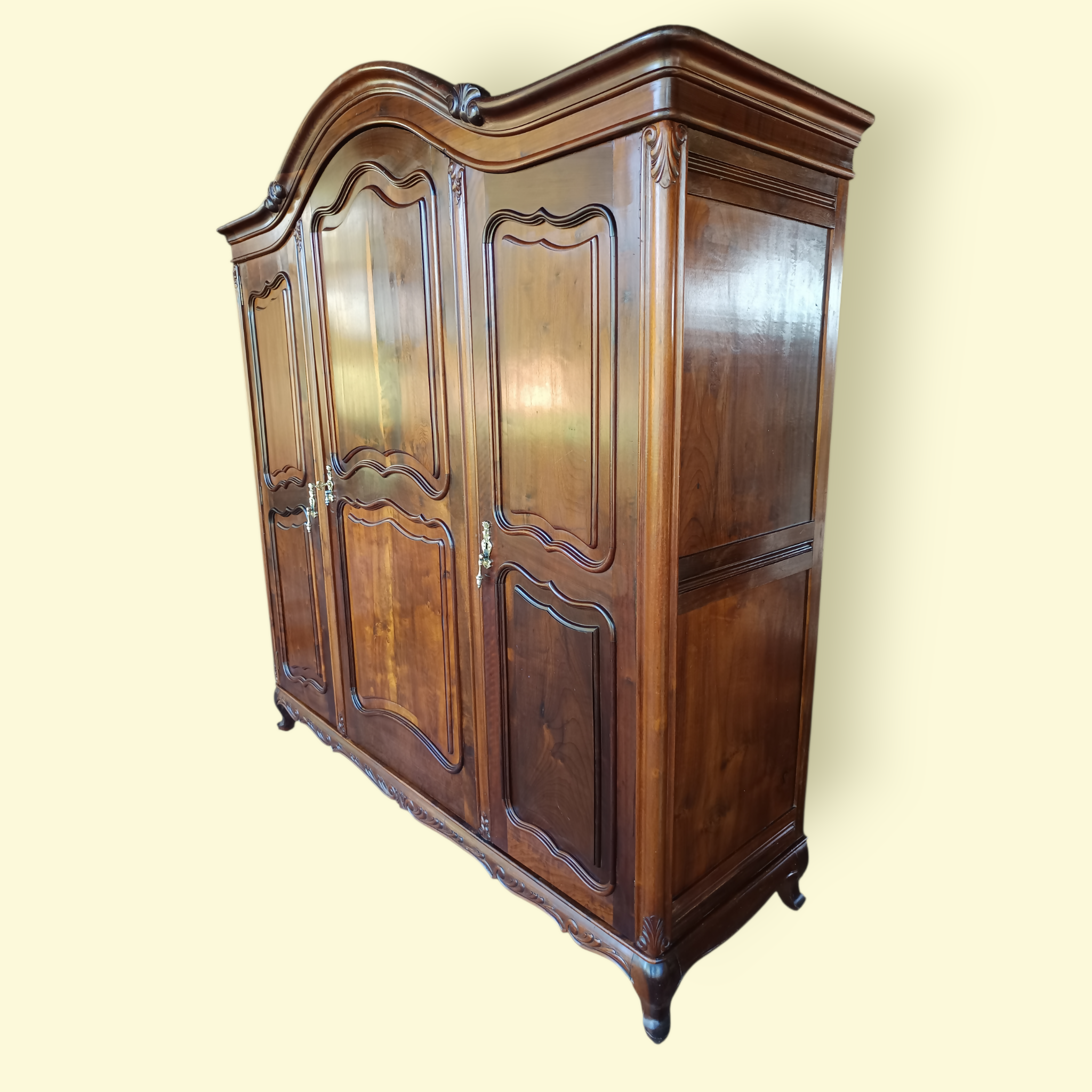 Clássico Guarda Roupas estilo Europeu