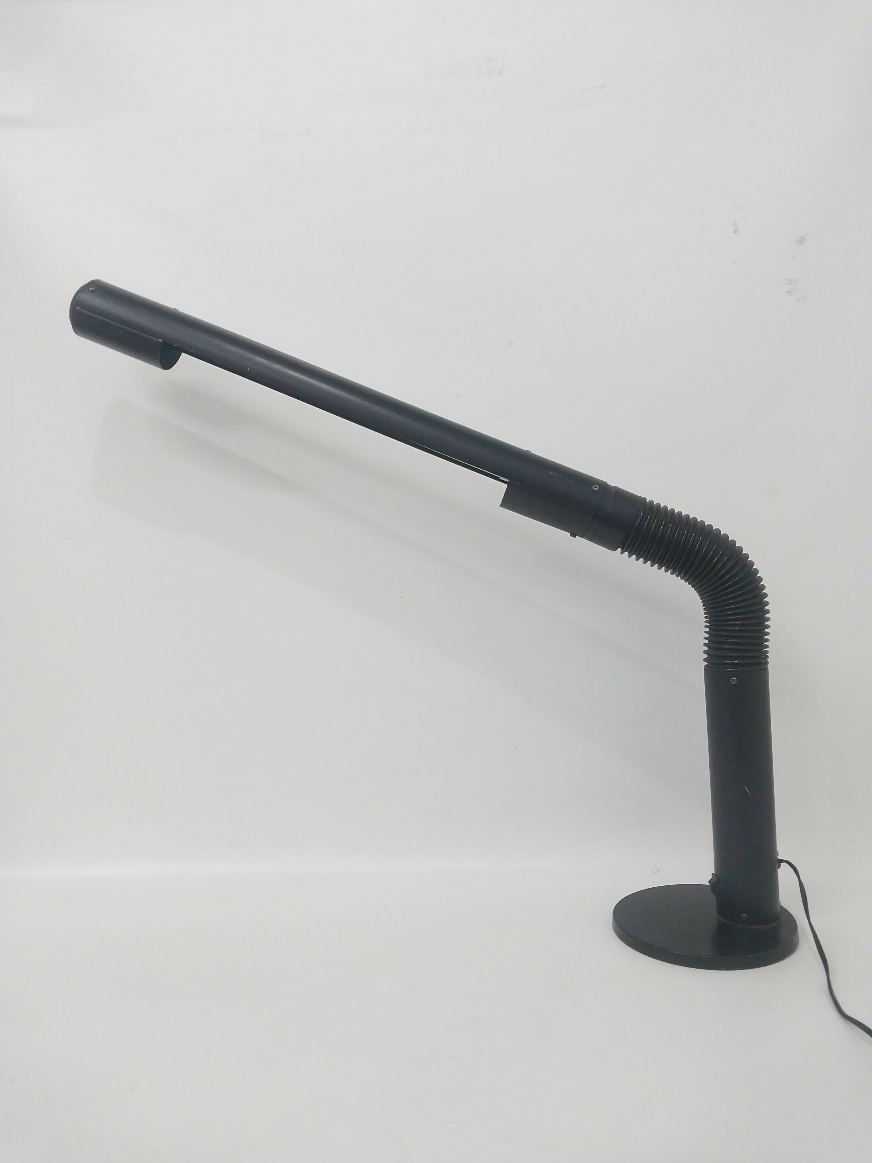 Luminária Vintage Tubular de Design Italiano