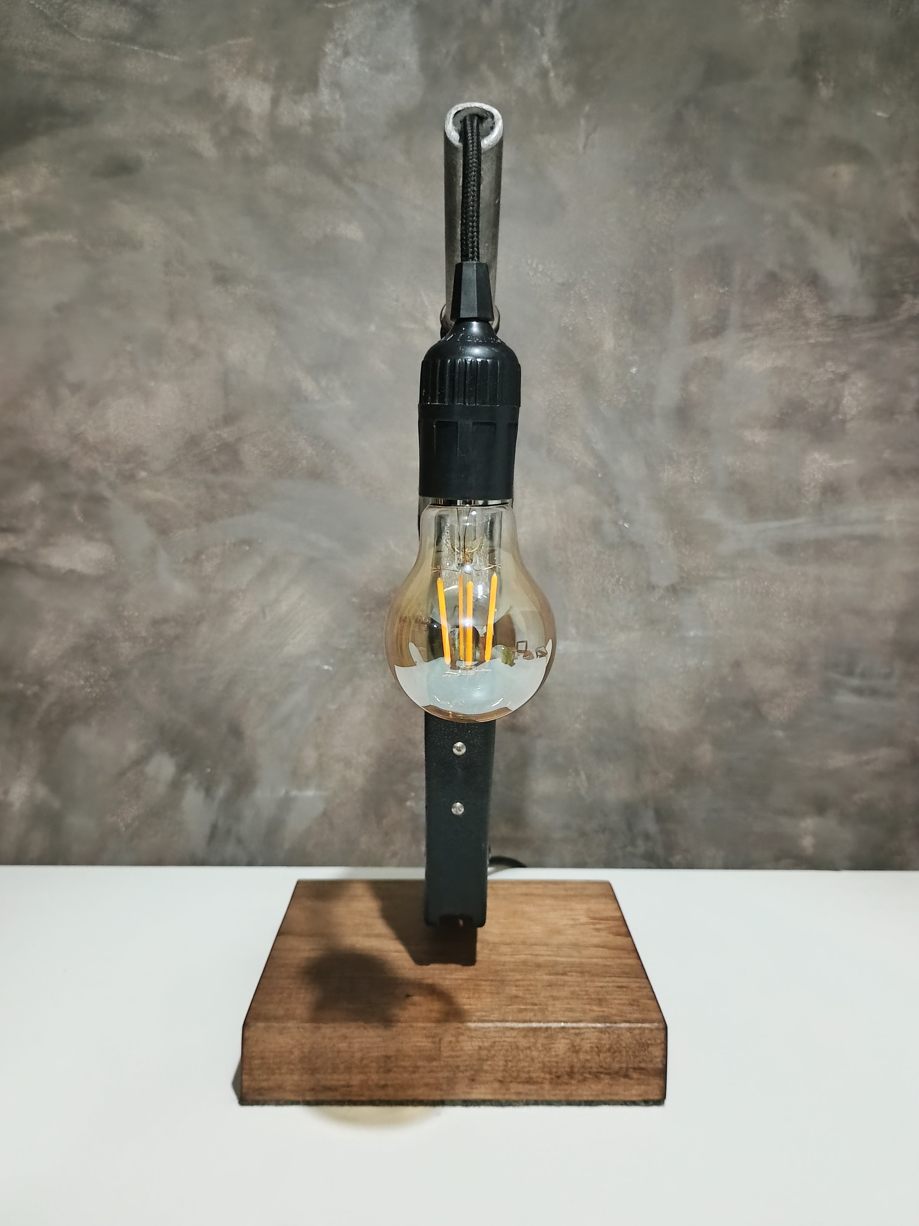 Luminária Bico de Combustível